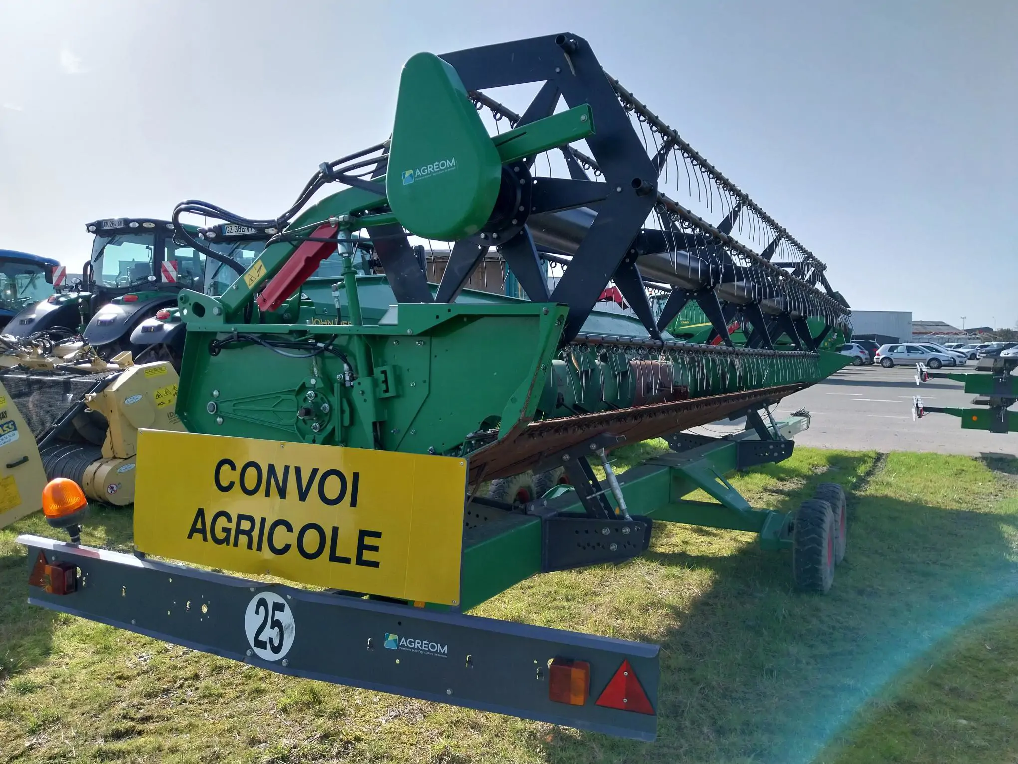 Image JOHN DEERE T560