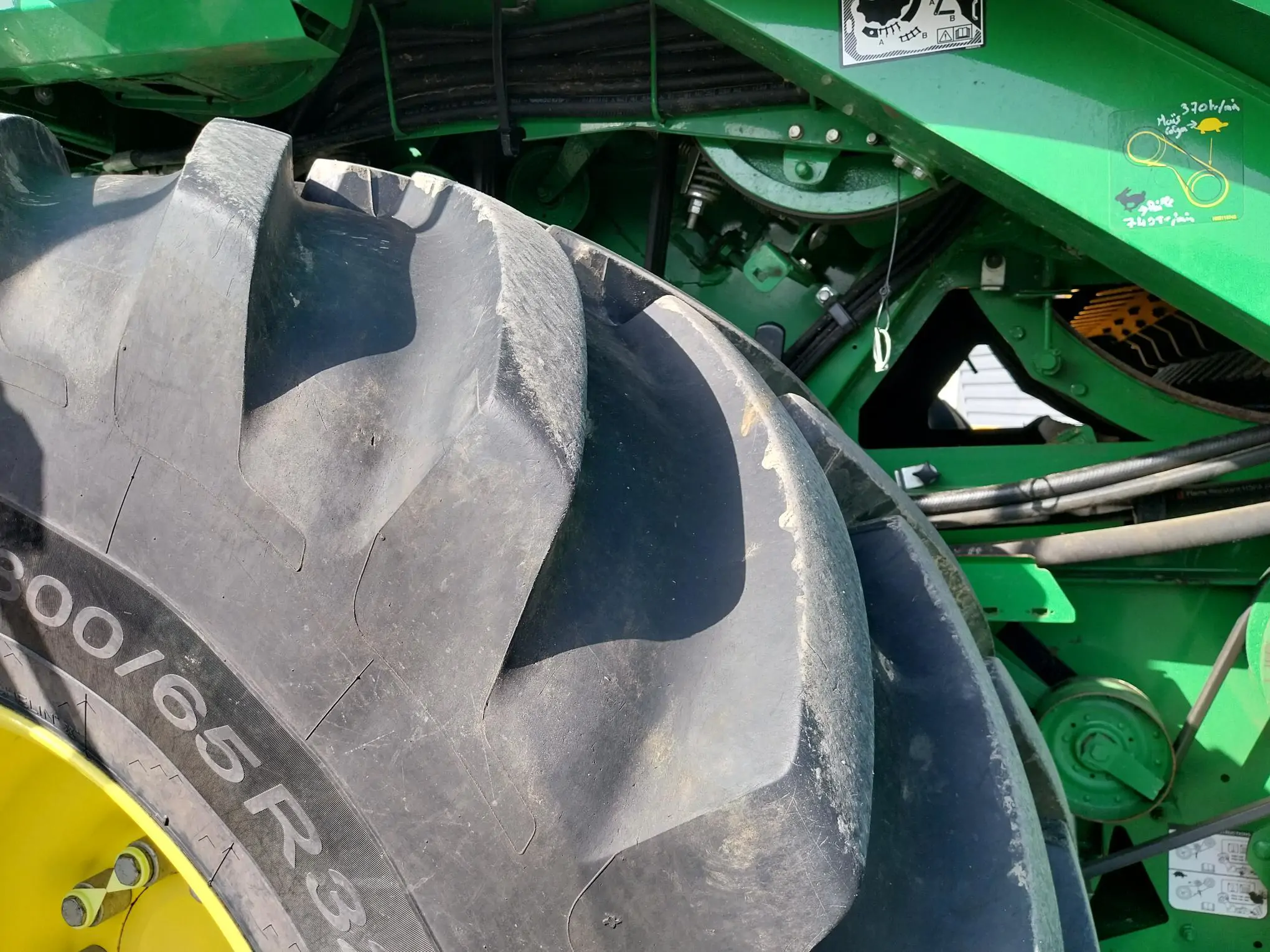 Image JOHN DEERE T560