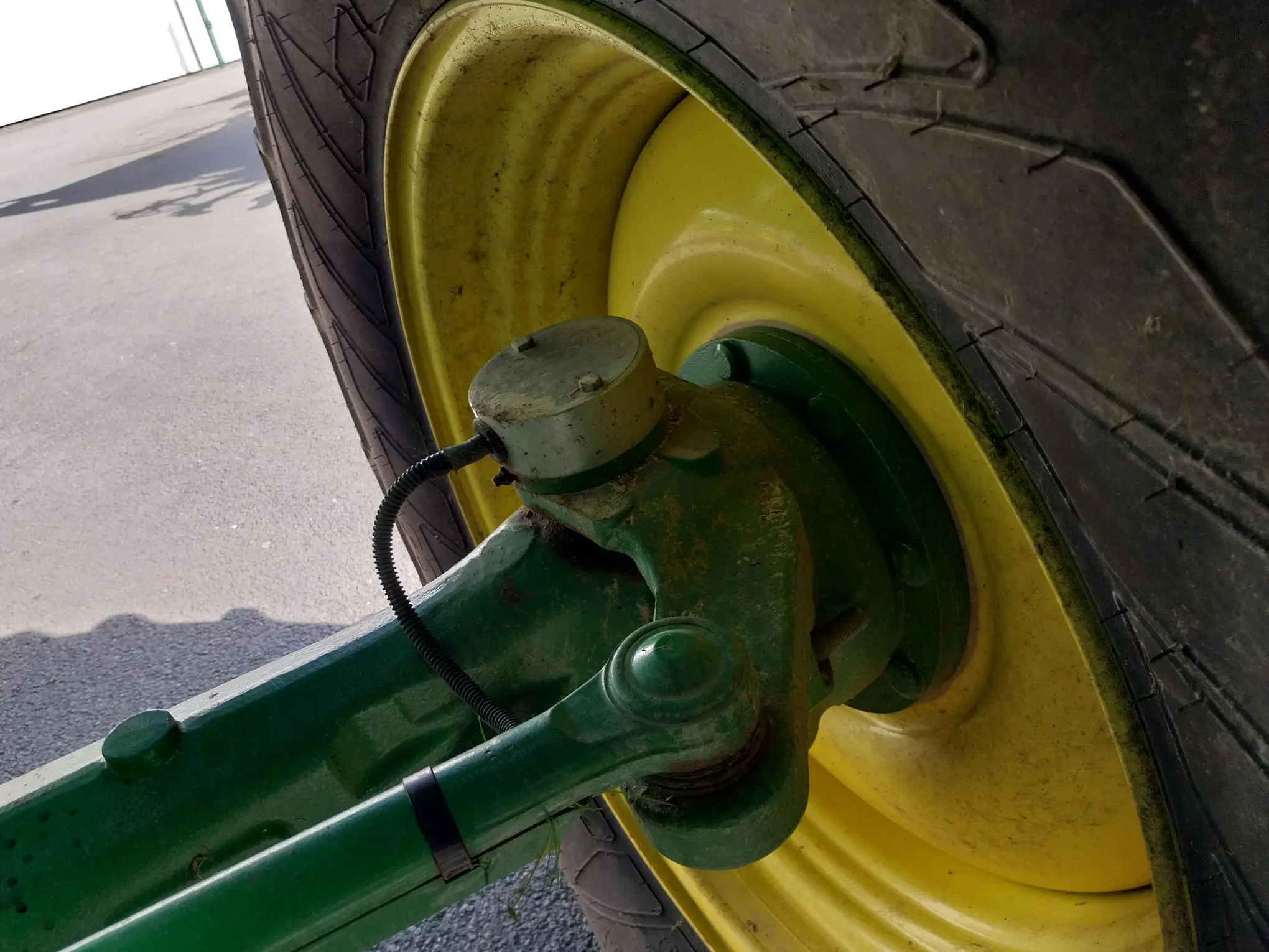 Image JOHN DEERE T560