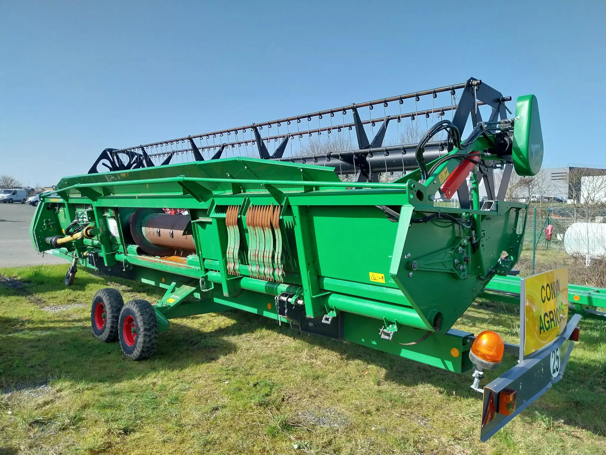 Image JOHN DEERE T560