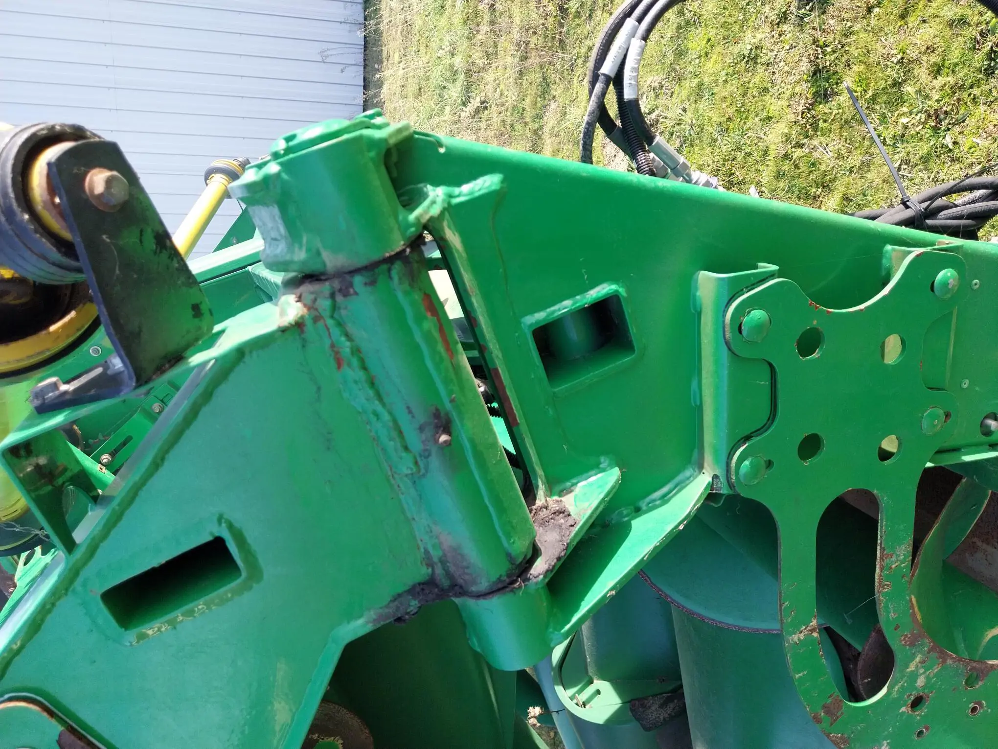 Image JOHN DEERE CUEILLEUR MAIS 608C