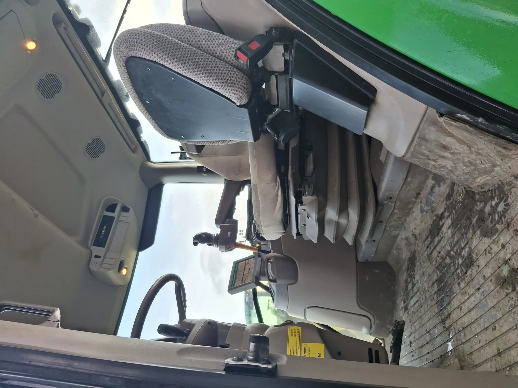 Image JOHN DEERE 6130R