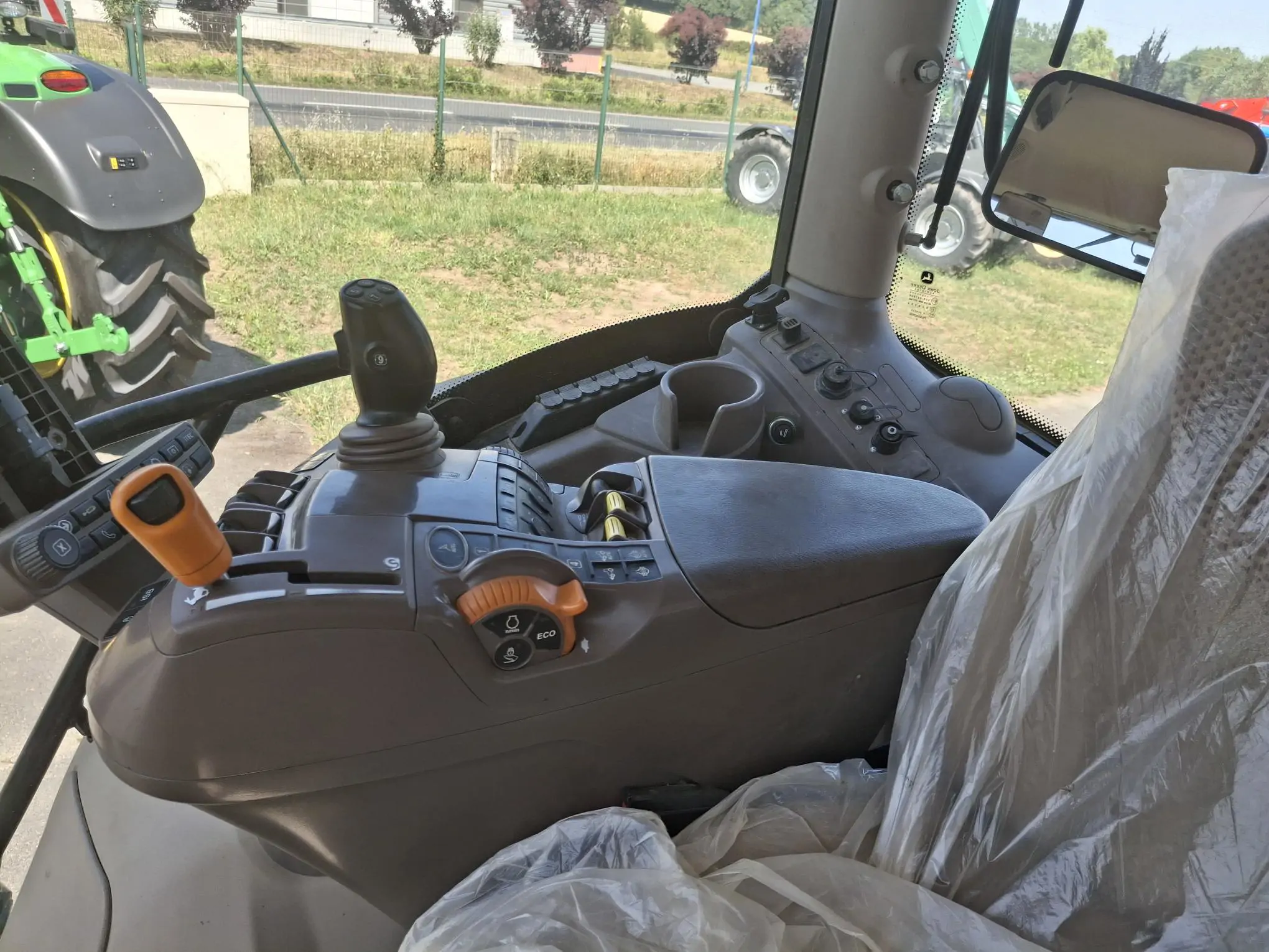 Image JOHN DEERE 6250R