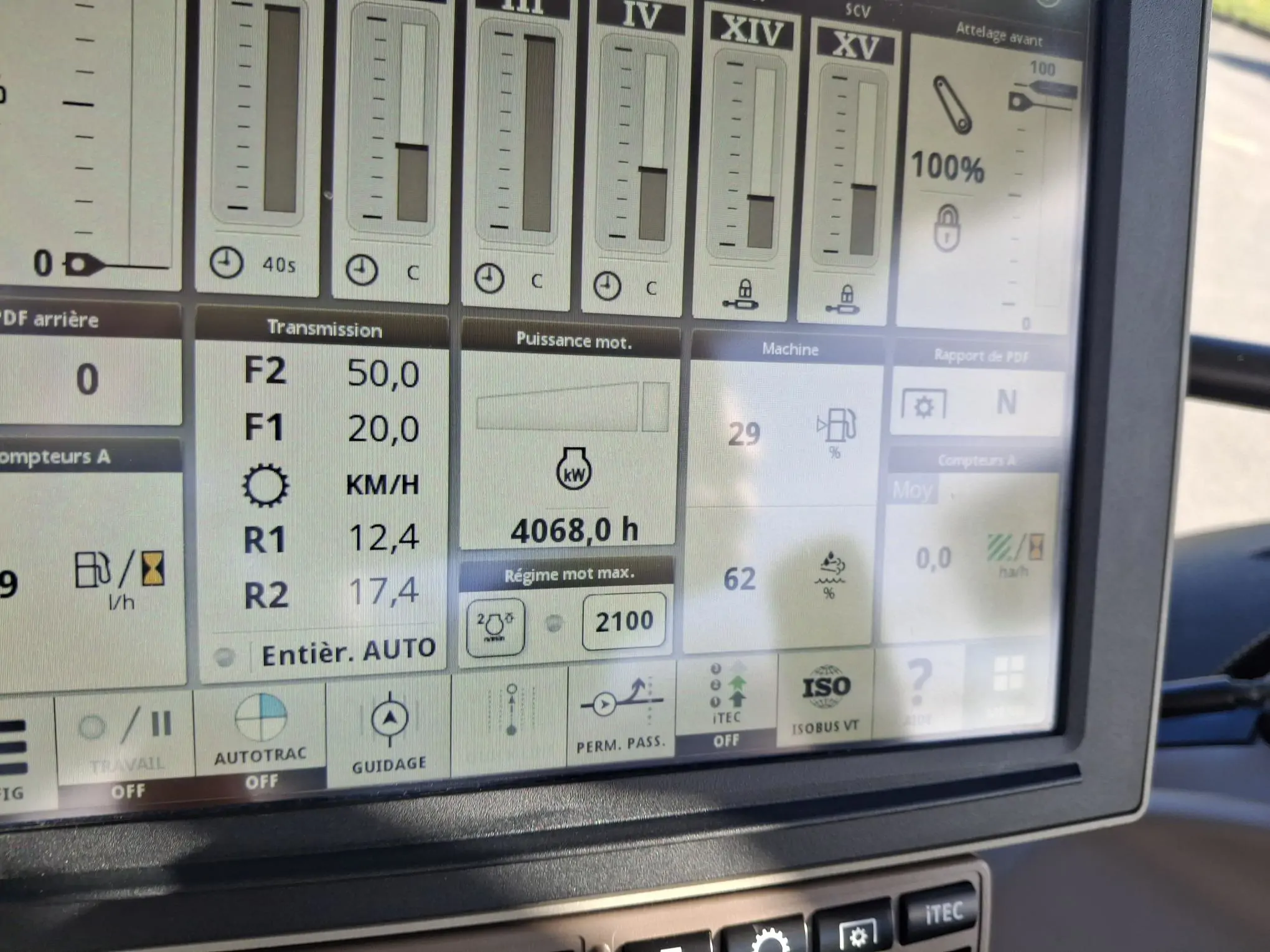 Image JOHN DEERE 6250R