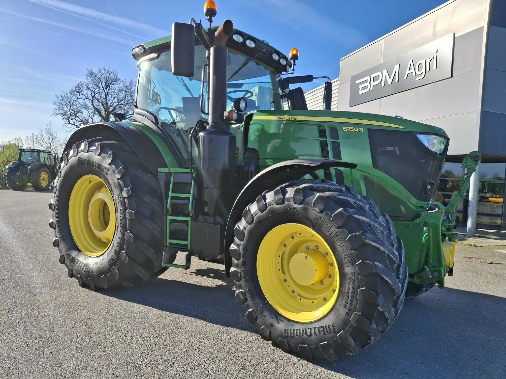 Image JOHN DEERE 6250R