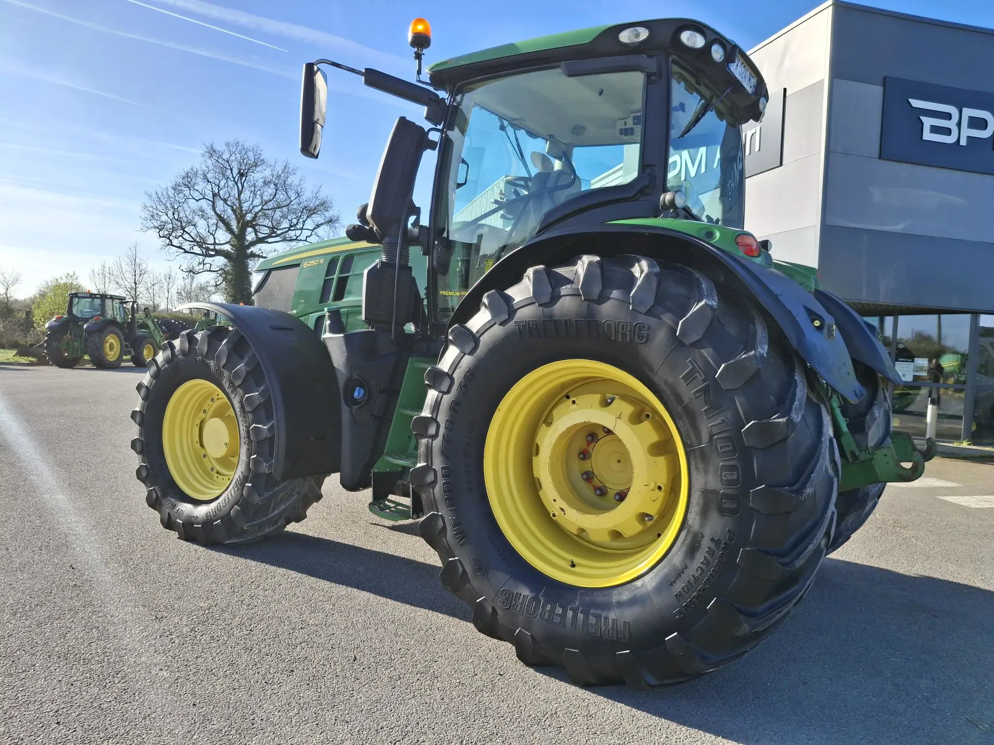 Image JOHN DEERE 6250R