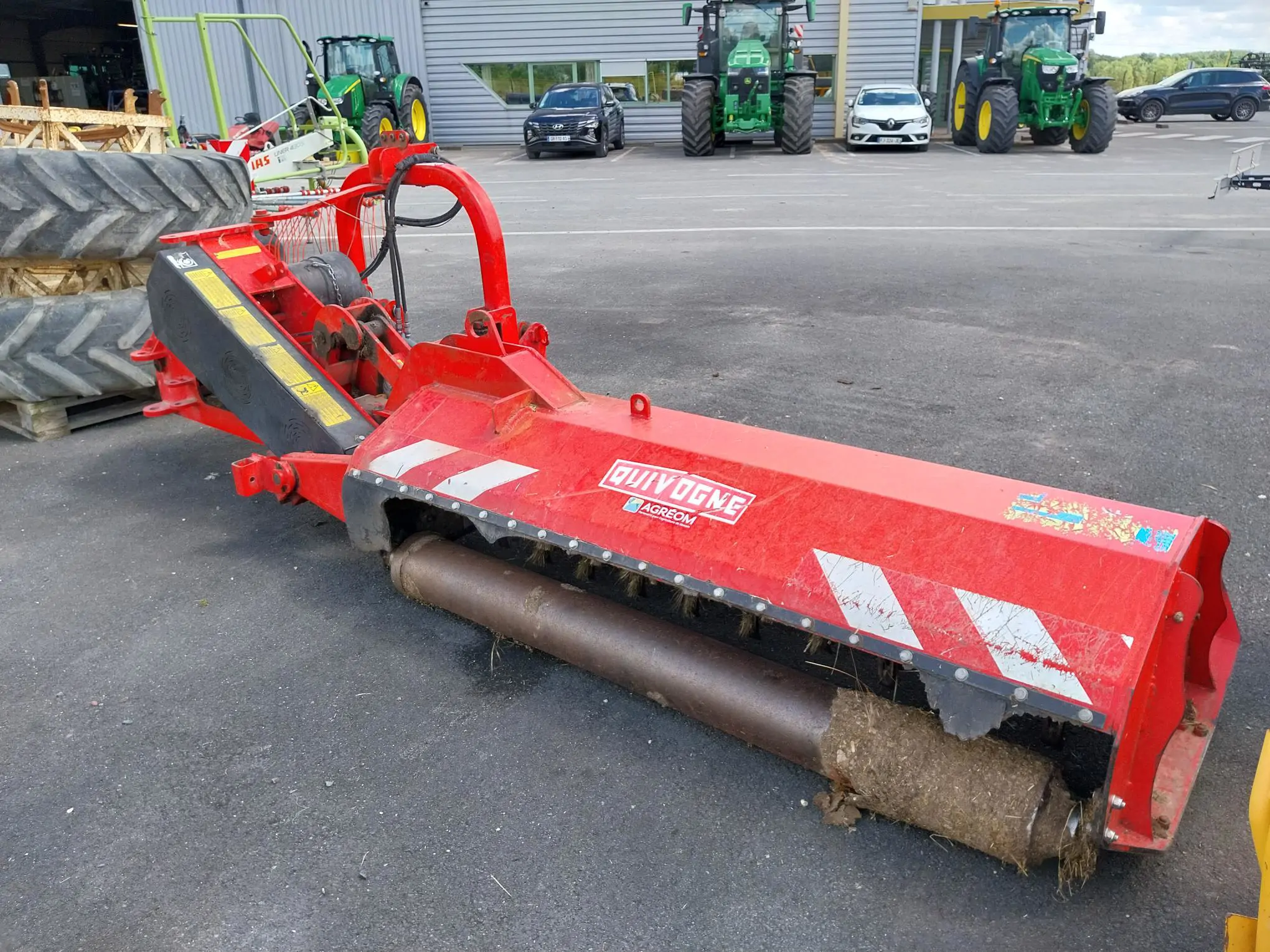 Image QUIVOGNE BROYEUR D'ACCOTEMENT FAC 2000