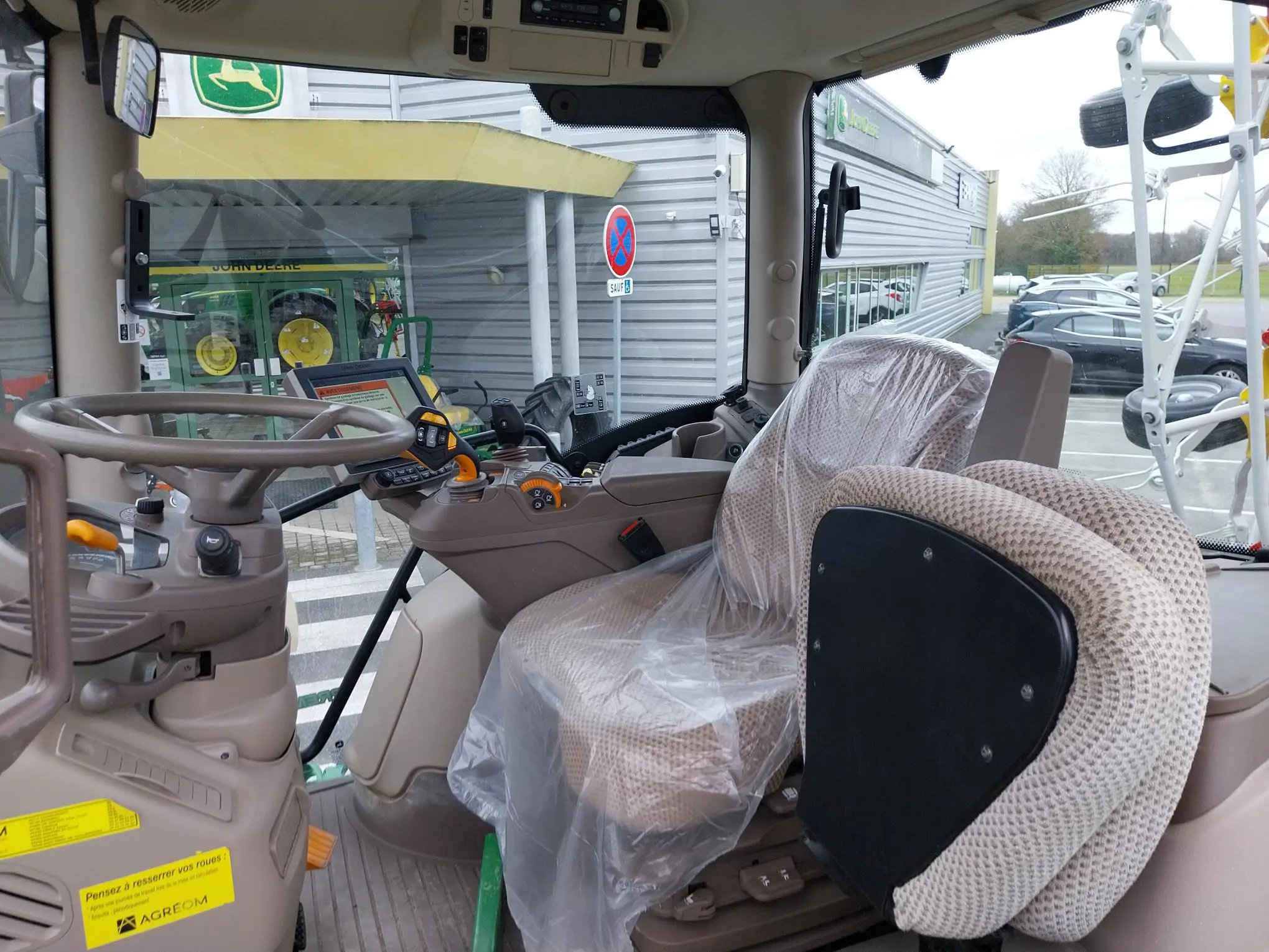 Image JOHN DEERE 6155R