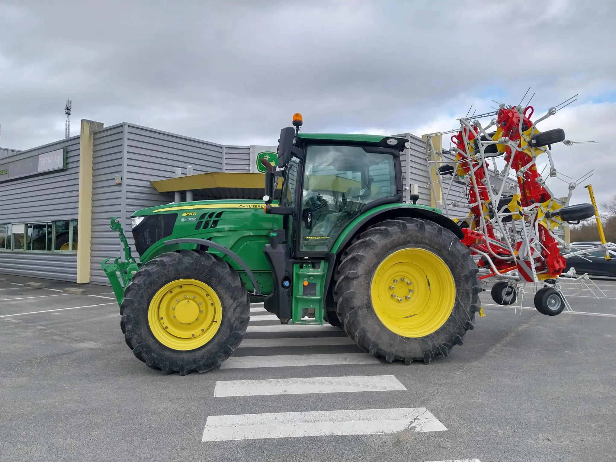 Image JOHN DEERE 6155R