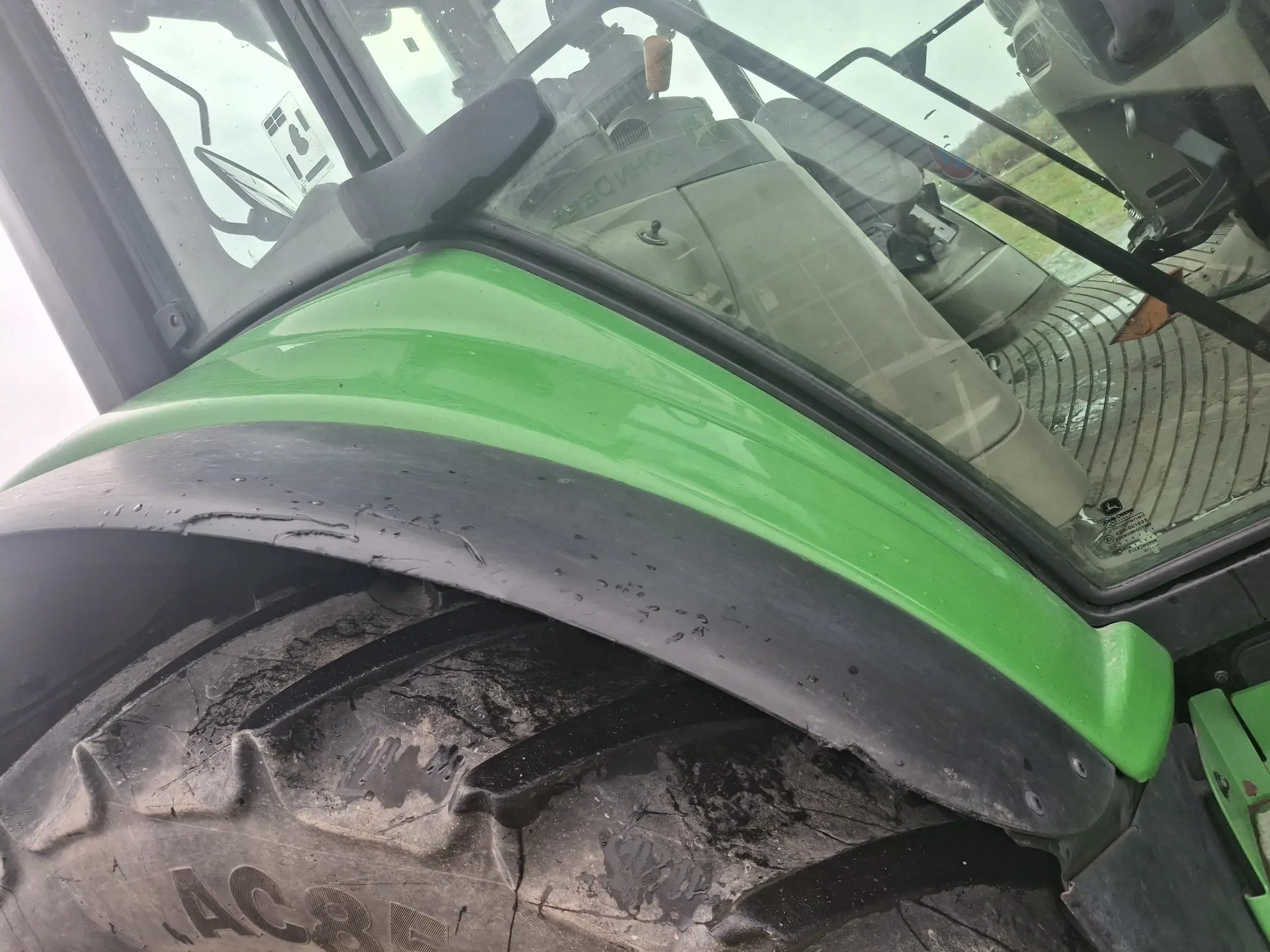 Image JOHN DEERE 6110M