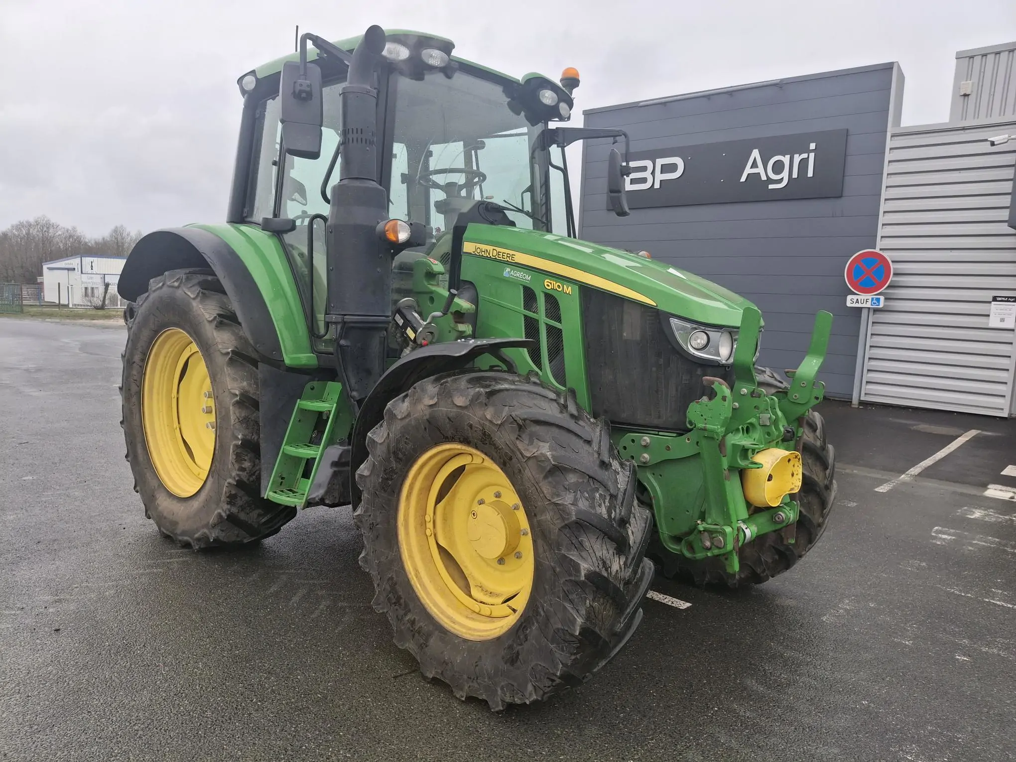 Image JOHN DEERE 6110M