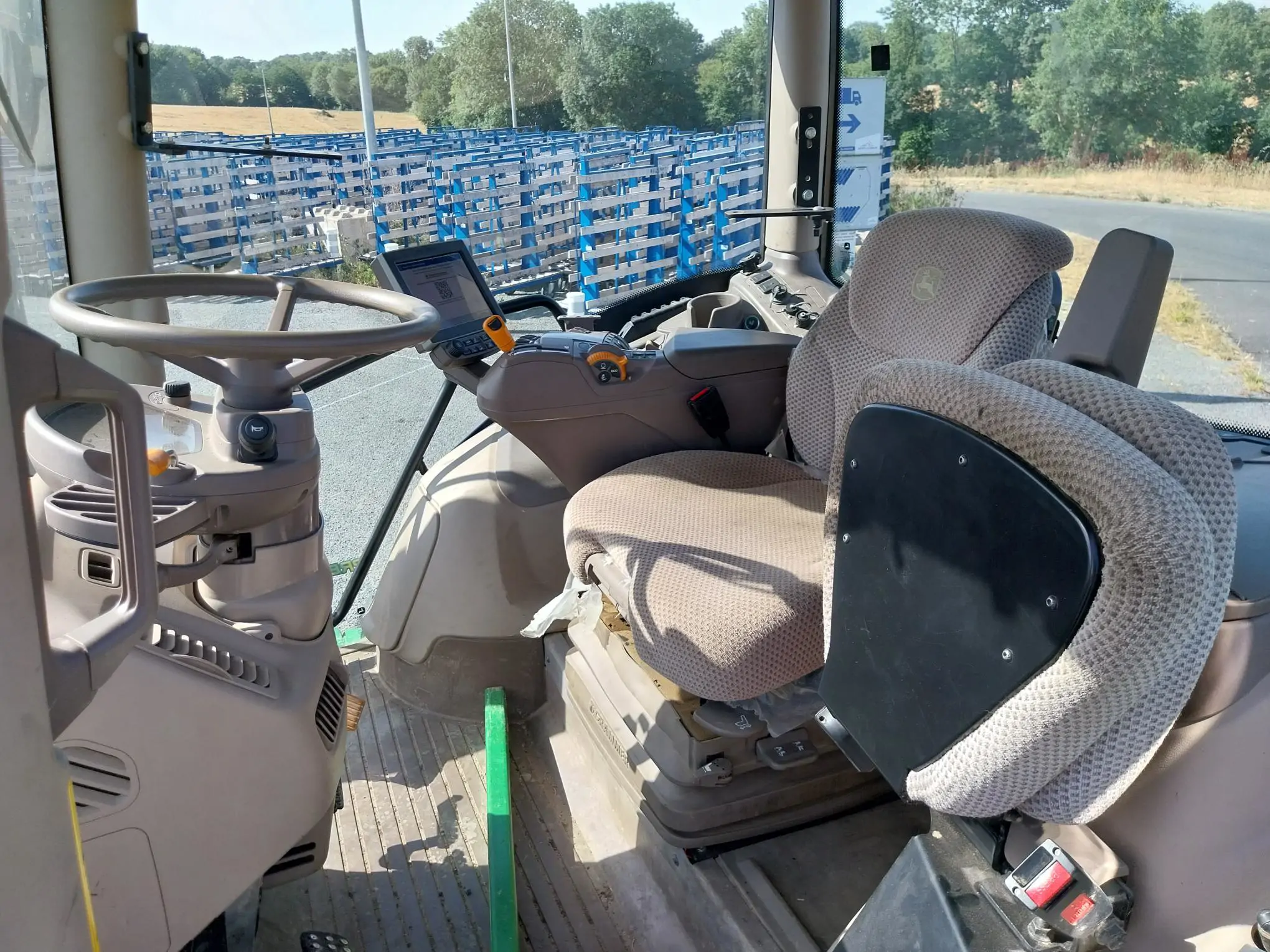 Image JOHN DEERE 6145R