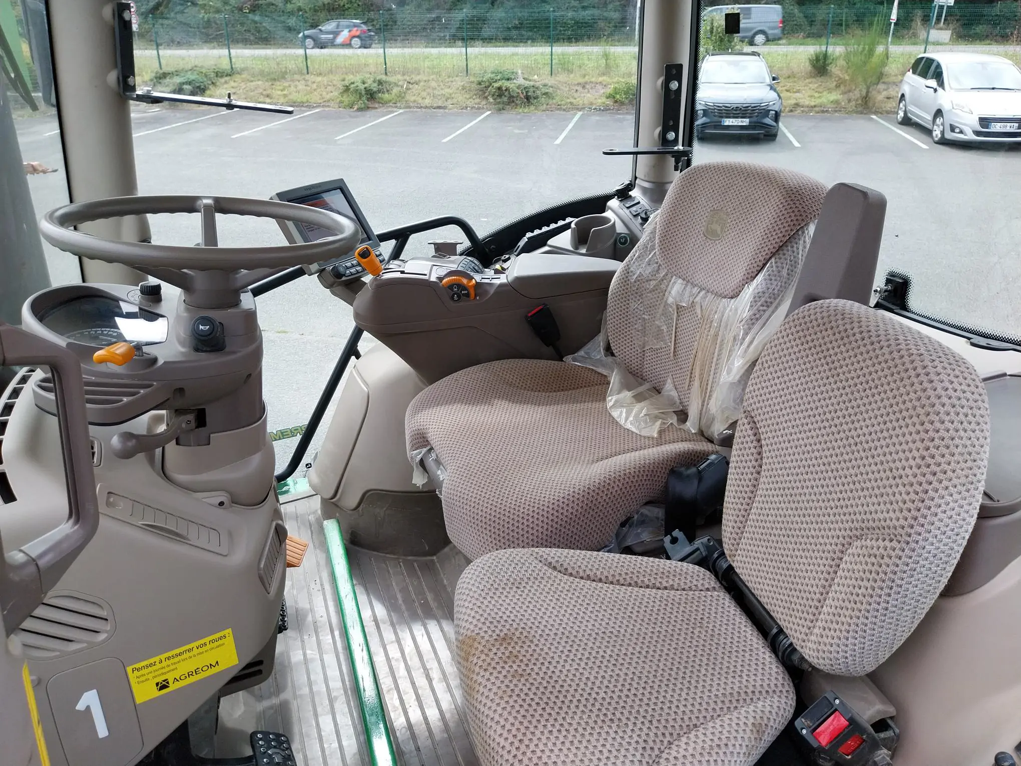 Image JOHN DEERE 6145R