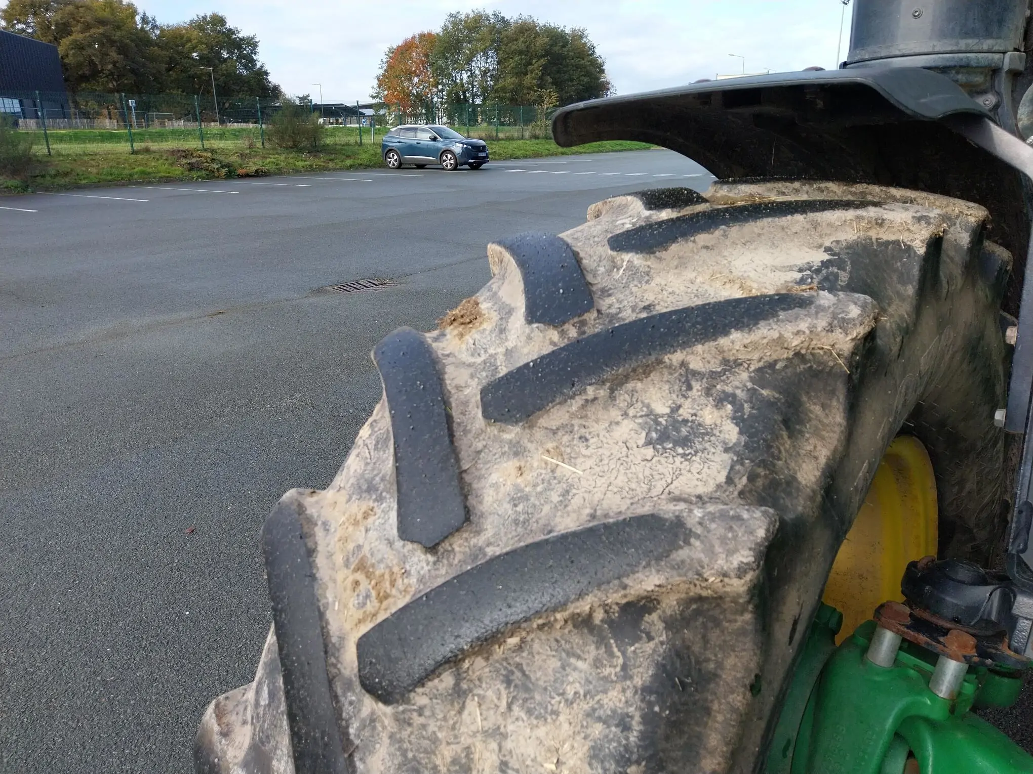 Image JOHN DEERE 6100M