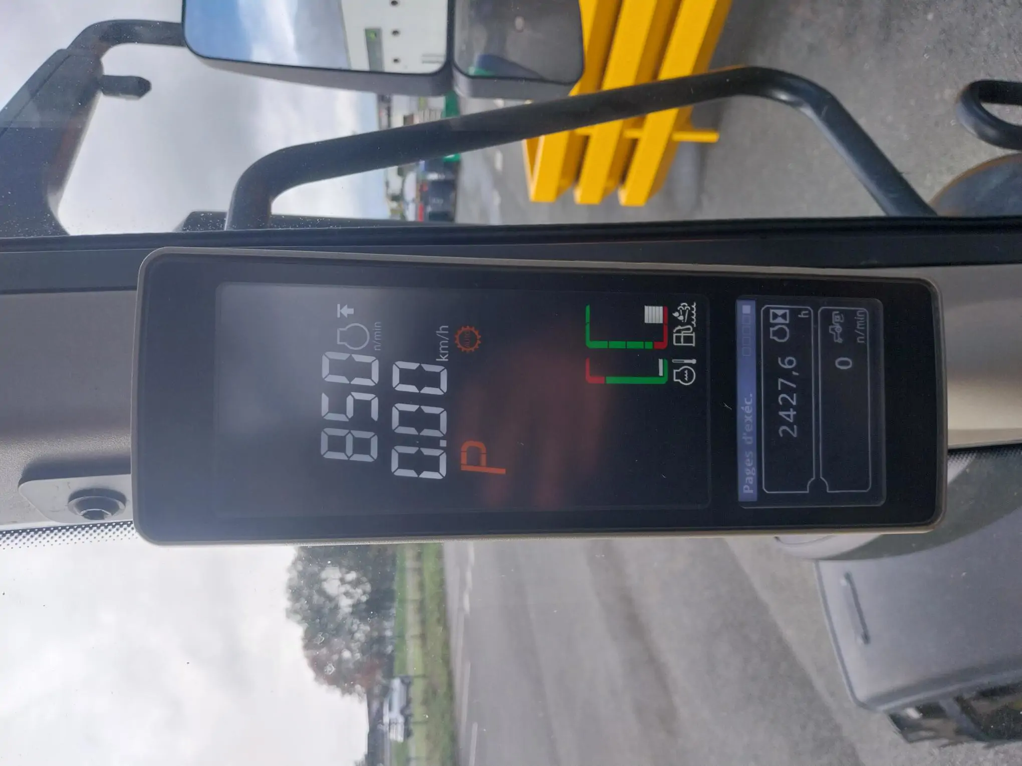 Image JOHN DEERE 6140M