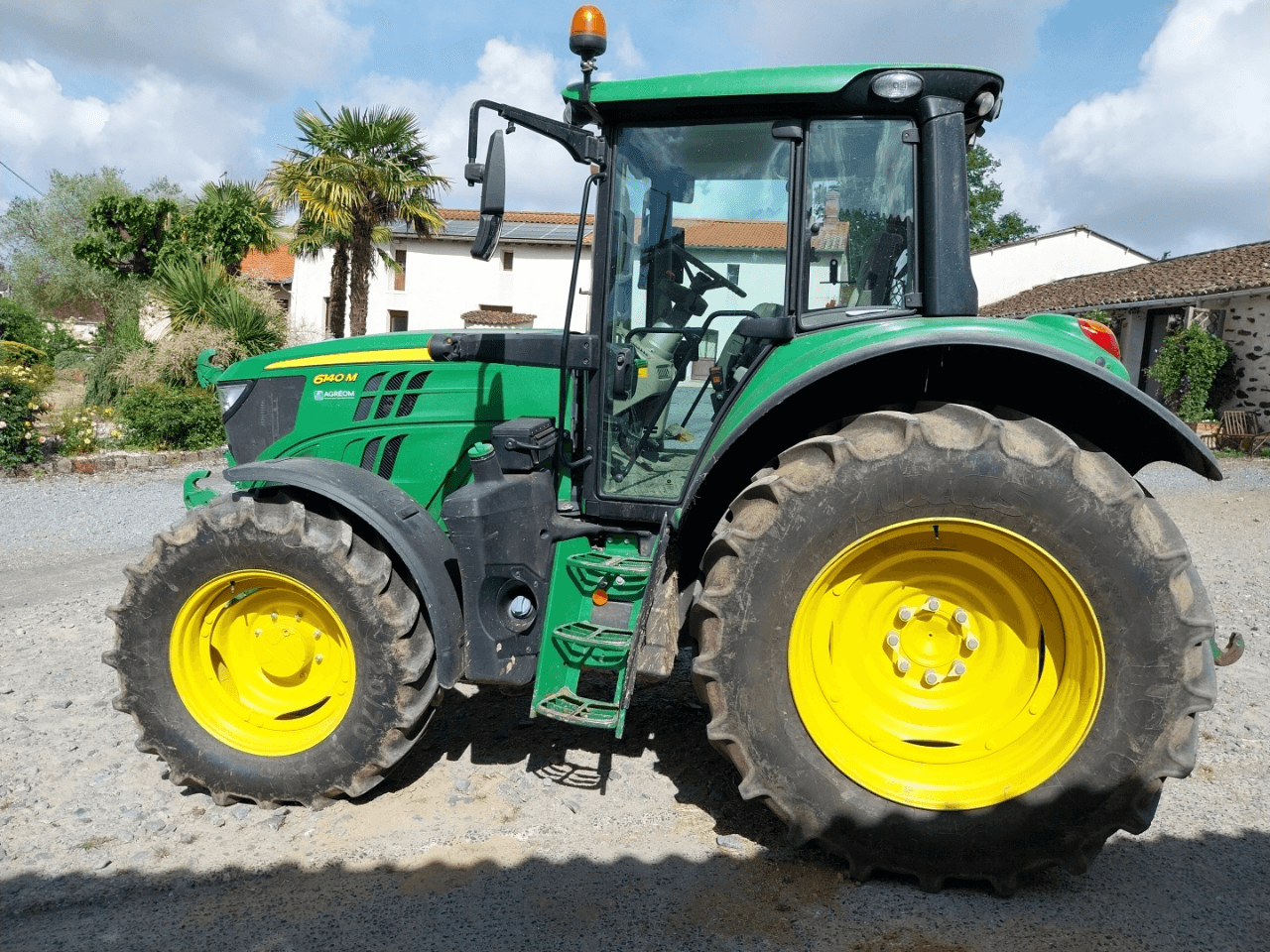 Image JOHN DEERE 6140M