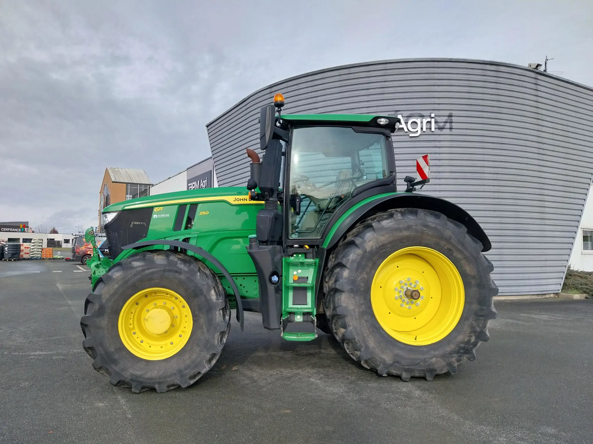 Image JOHN DEERE 6R250 (4)PG+/CE 2 ANS 1500H