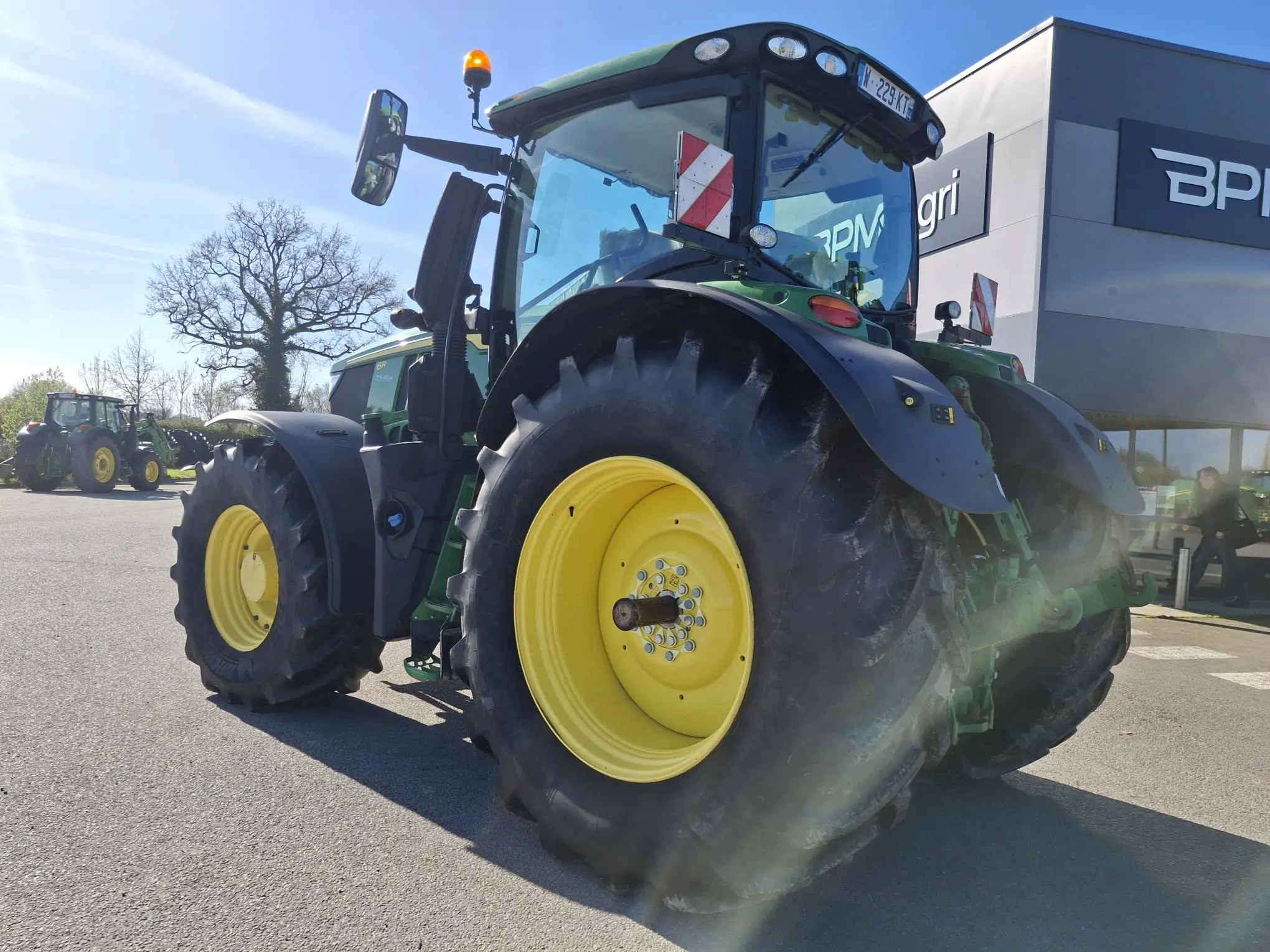 Image JOHN DEERE 6R230 (4)PG+/CE 2 ANS 2000 H
