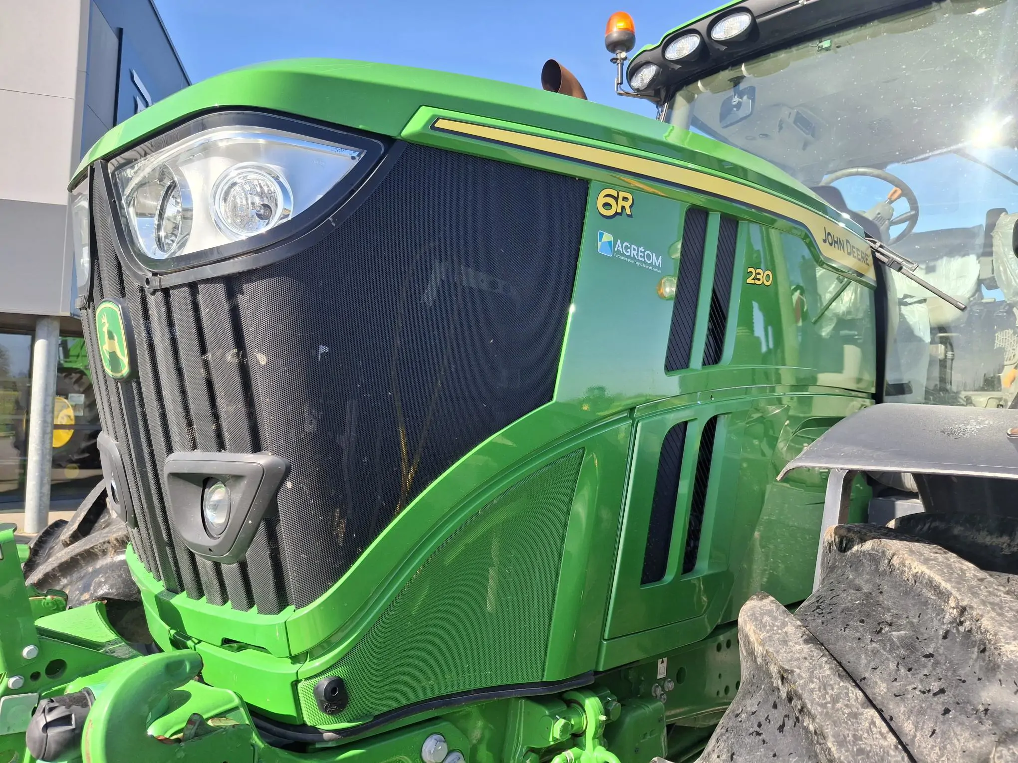 Image JOHN DEERE 6R230 (4)PG+/CE 2 ANS 2000 H