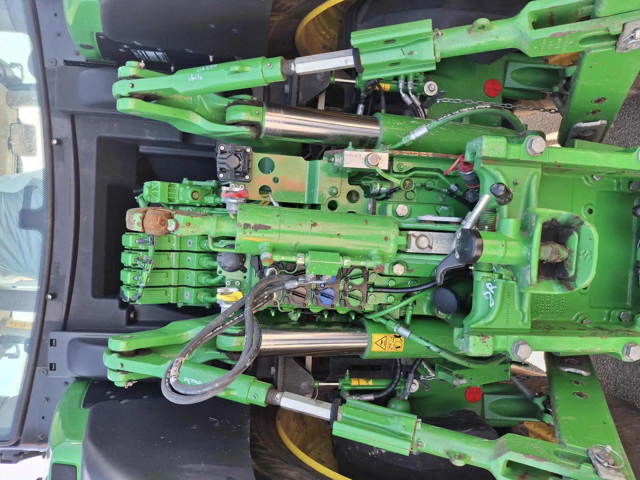 Image JOHN DEERE 6R230 (4)PG+/CE 2 ANS 2000 H