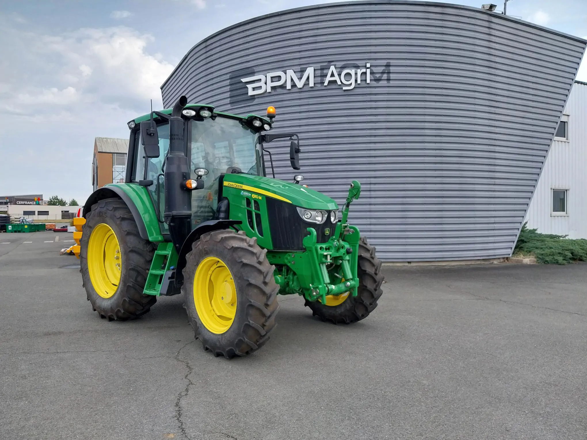 Image JOHN DEERE 6110M (4)PG+/CE 2ANS 1500H