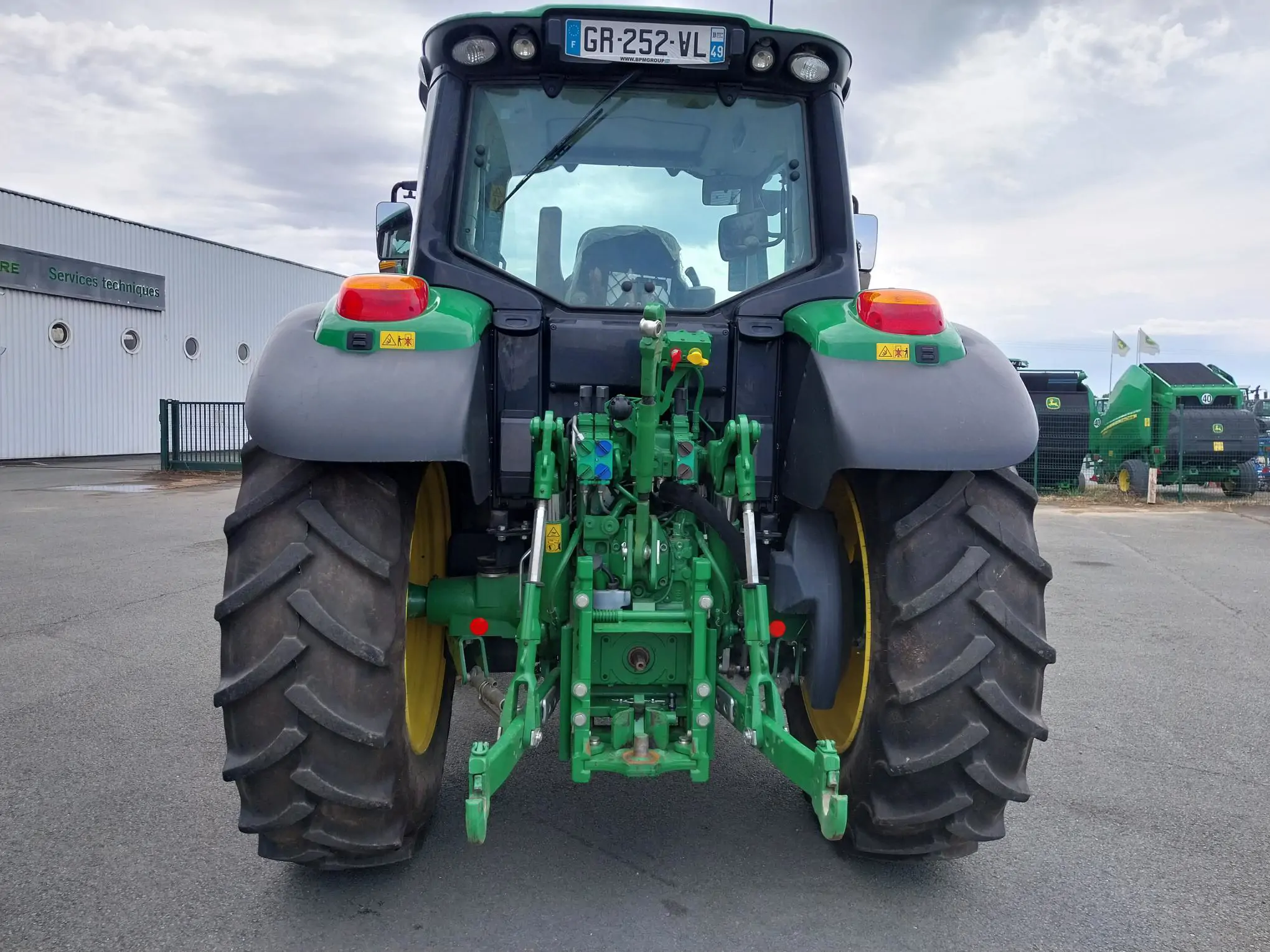 Image JOHN DEERE 6110M (4)PG+/CE 2ANS 1500H