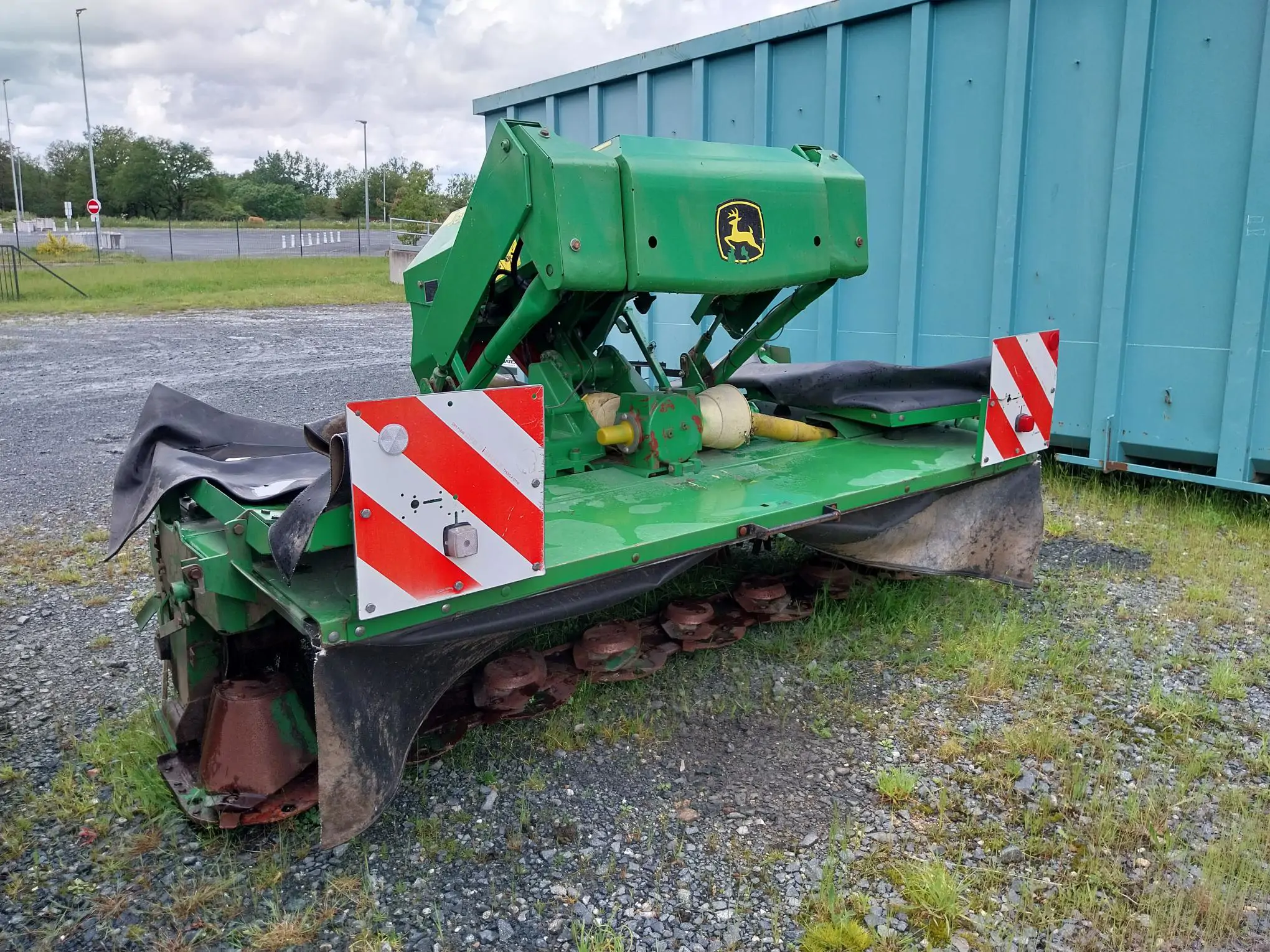 Photo JOHN DEERE F.C.A. JD 131 AV QUICK CHANGE