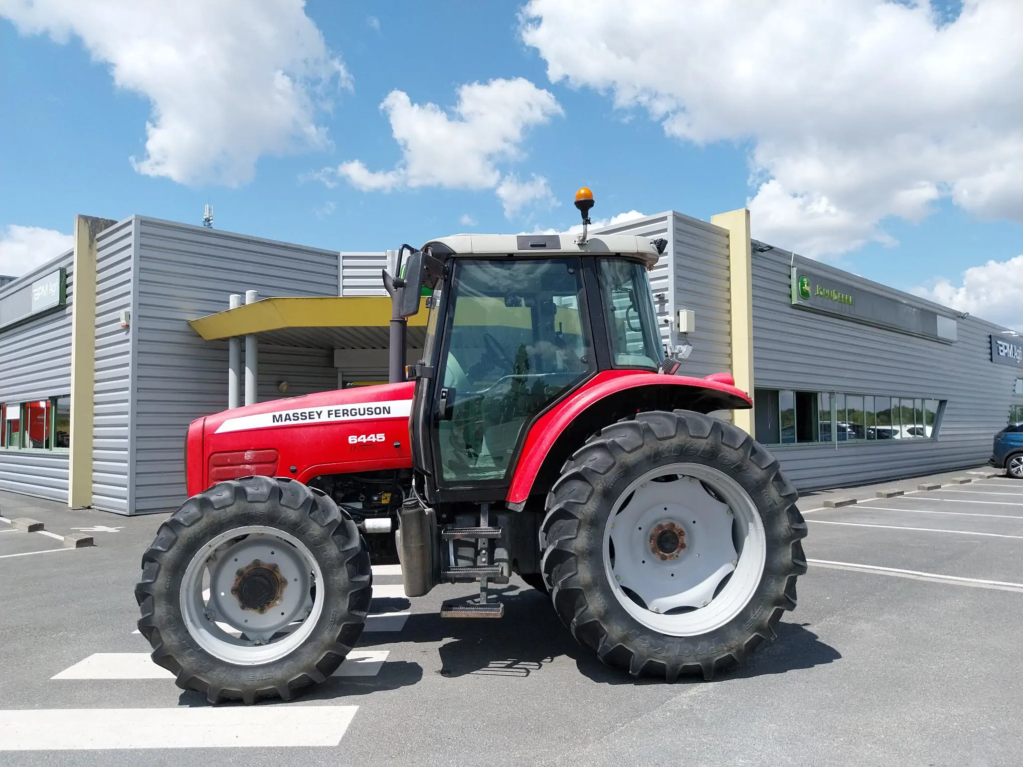 Image MASSEY FERGUSON TRACTEUR MASSEY FERGUSON 6445