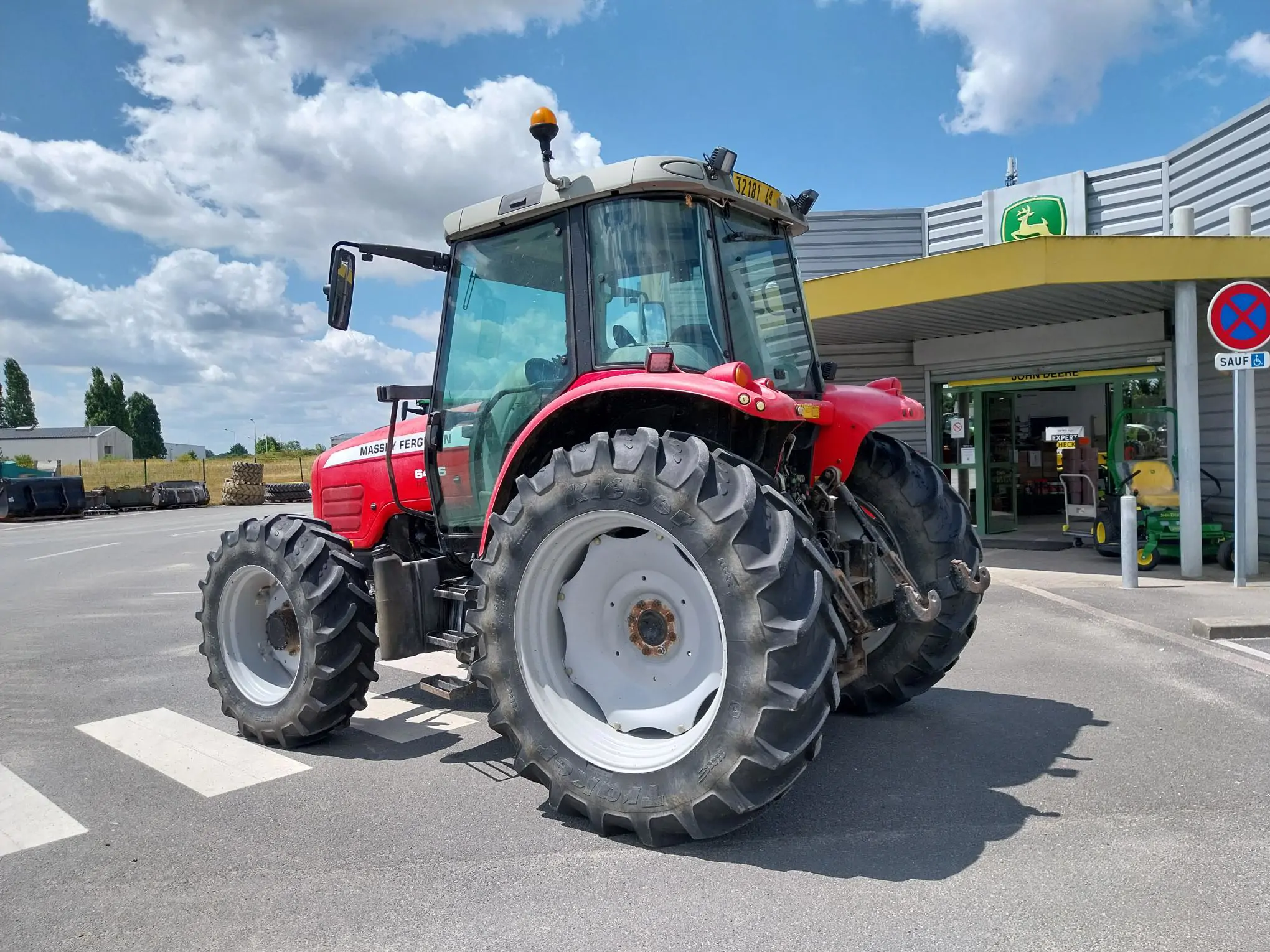 Image MASSEY FERGUSON TRACTEUR MASSEY FERGUSON 6445