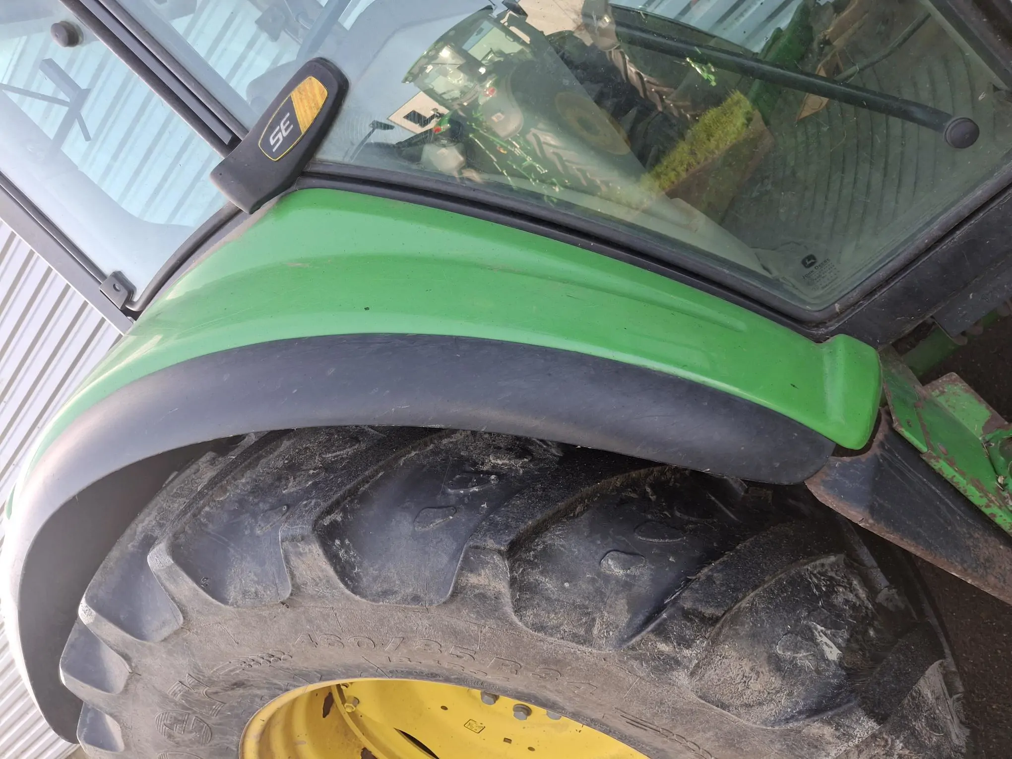 Image JOHN DEERE 6120 SE