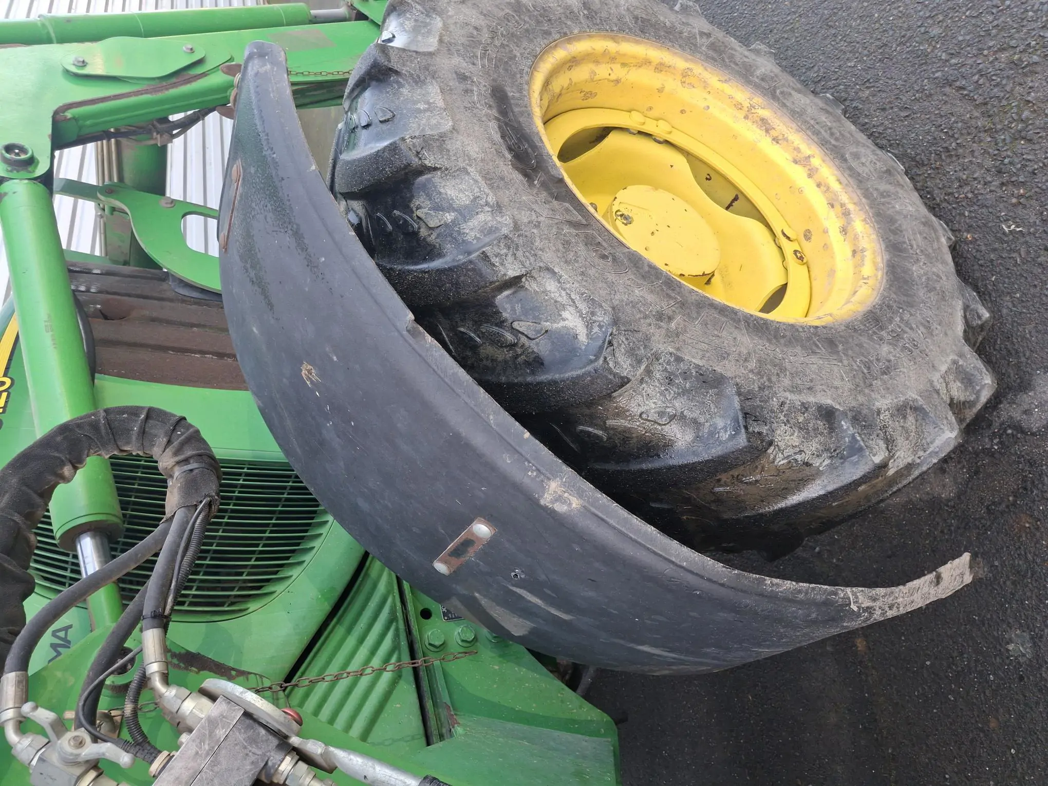 Image JOHN DEERE 6120 SE