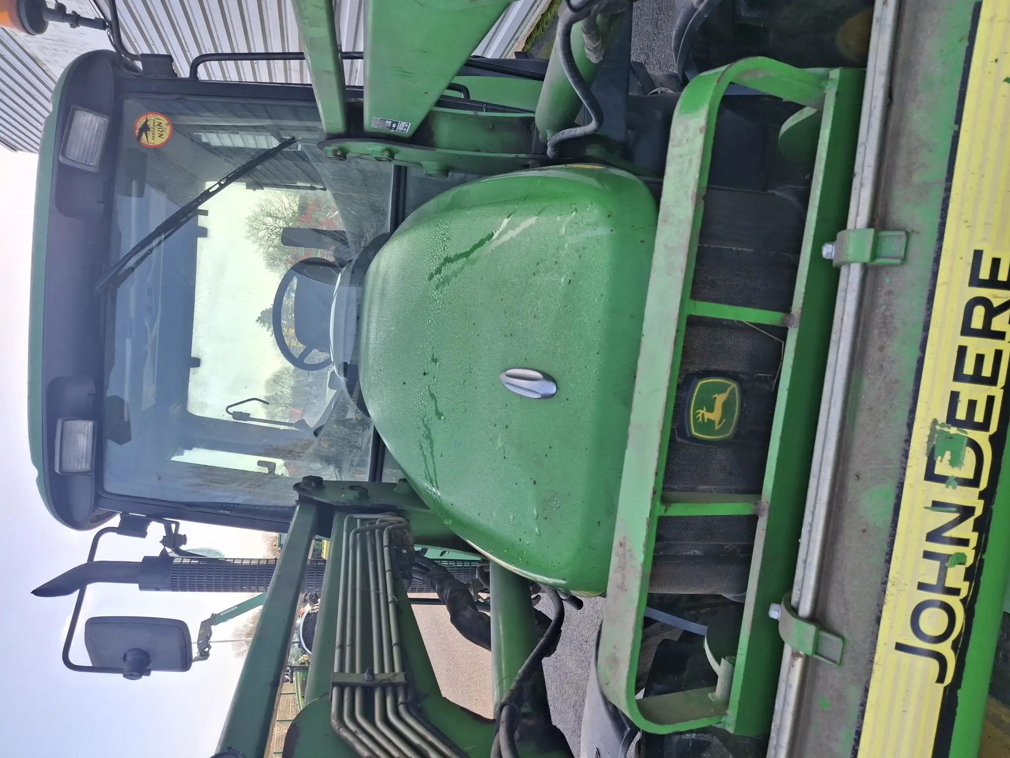 Image JOHN DEERE 6120 SE
