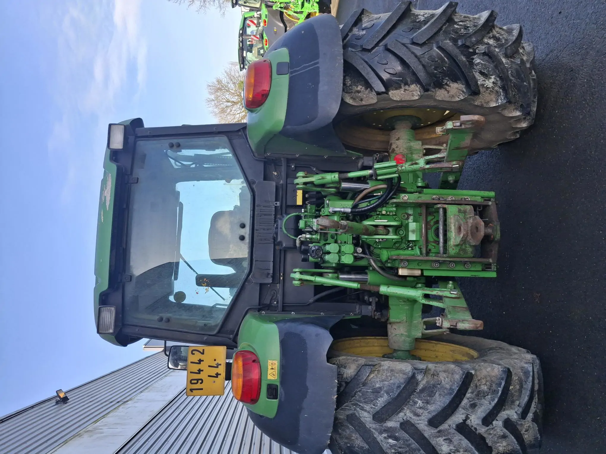Image JOHN DEERE 6120 SE