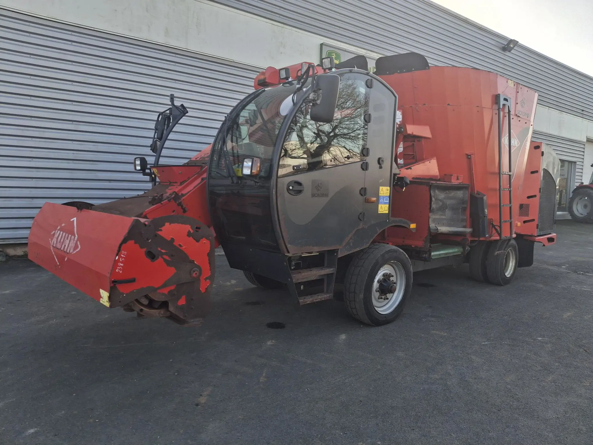 Photo KUHN MELANGEUSE AUTO KUHN SPV 14