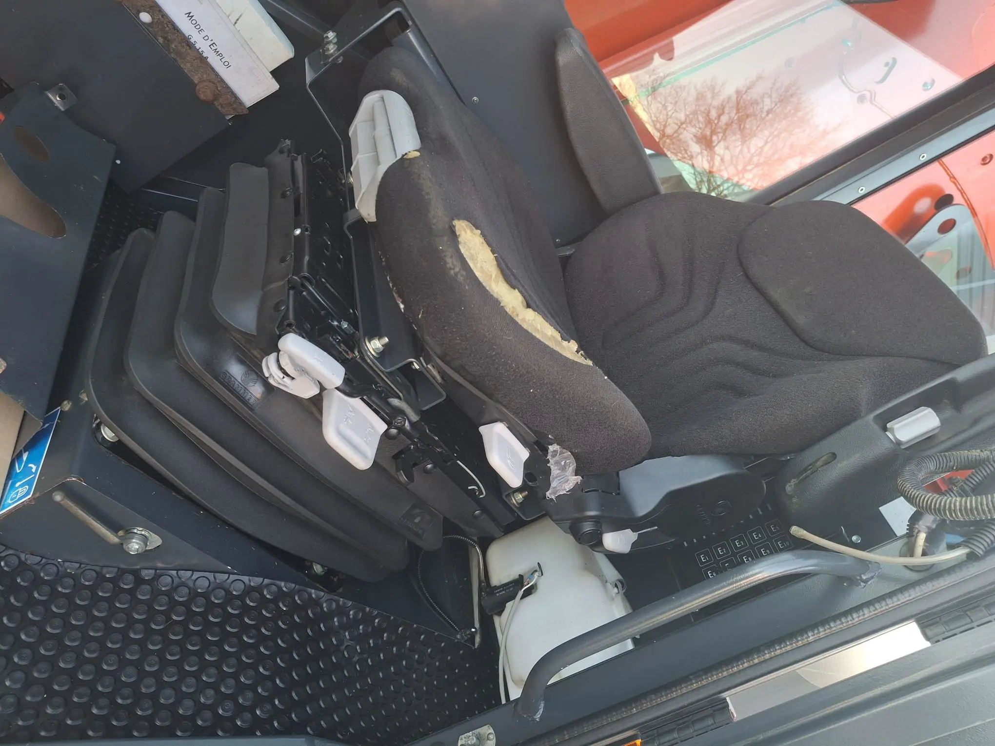 Image KUHN MELANGEUSE AUTO KUHN SPV 14