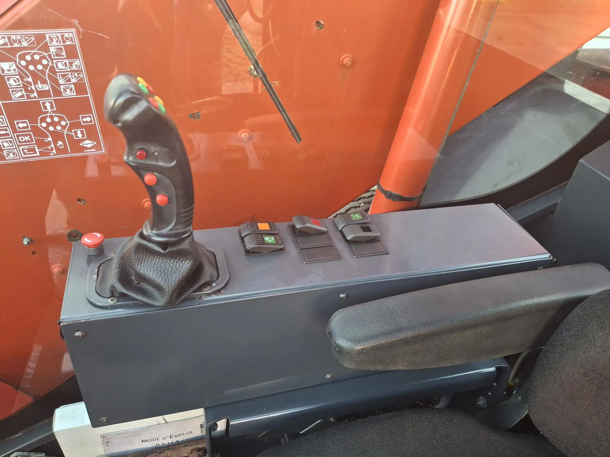 Image KUHN MELANGEUSE AUTO KUHN SPV 14