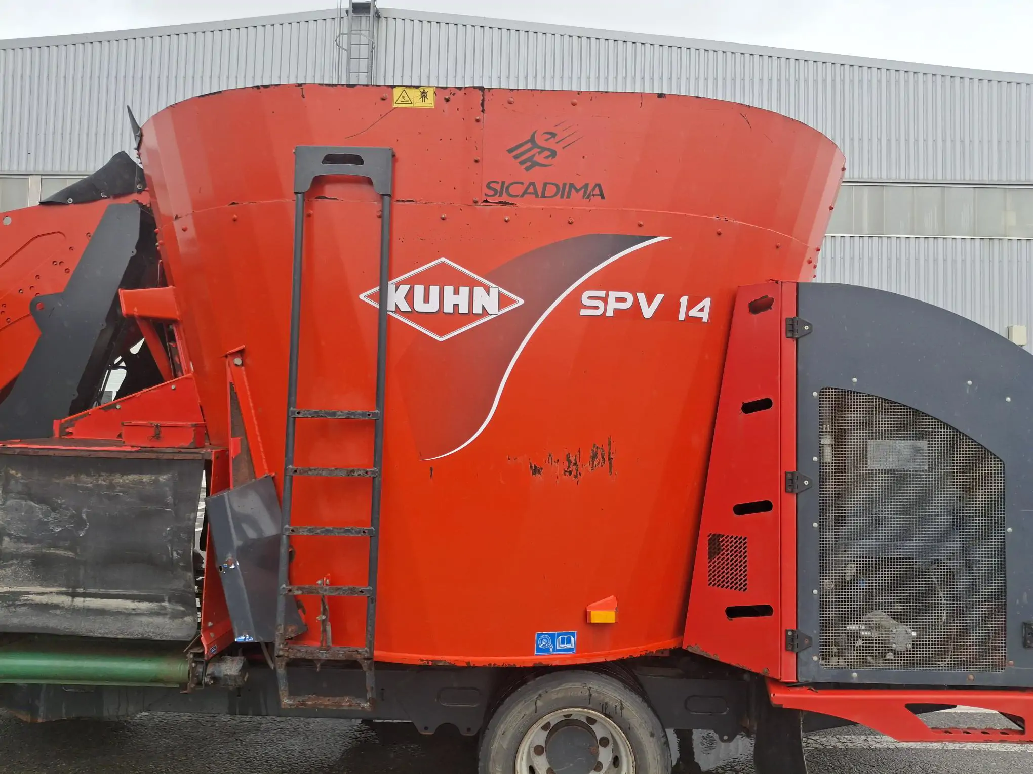 Image KUHN MELANGEUSE AUTO KUHN SPV 14