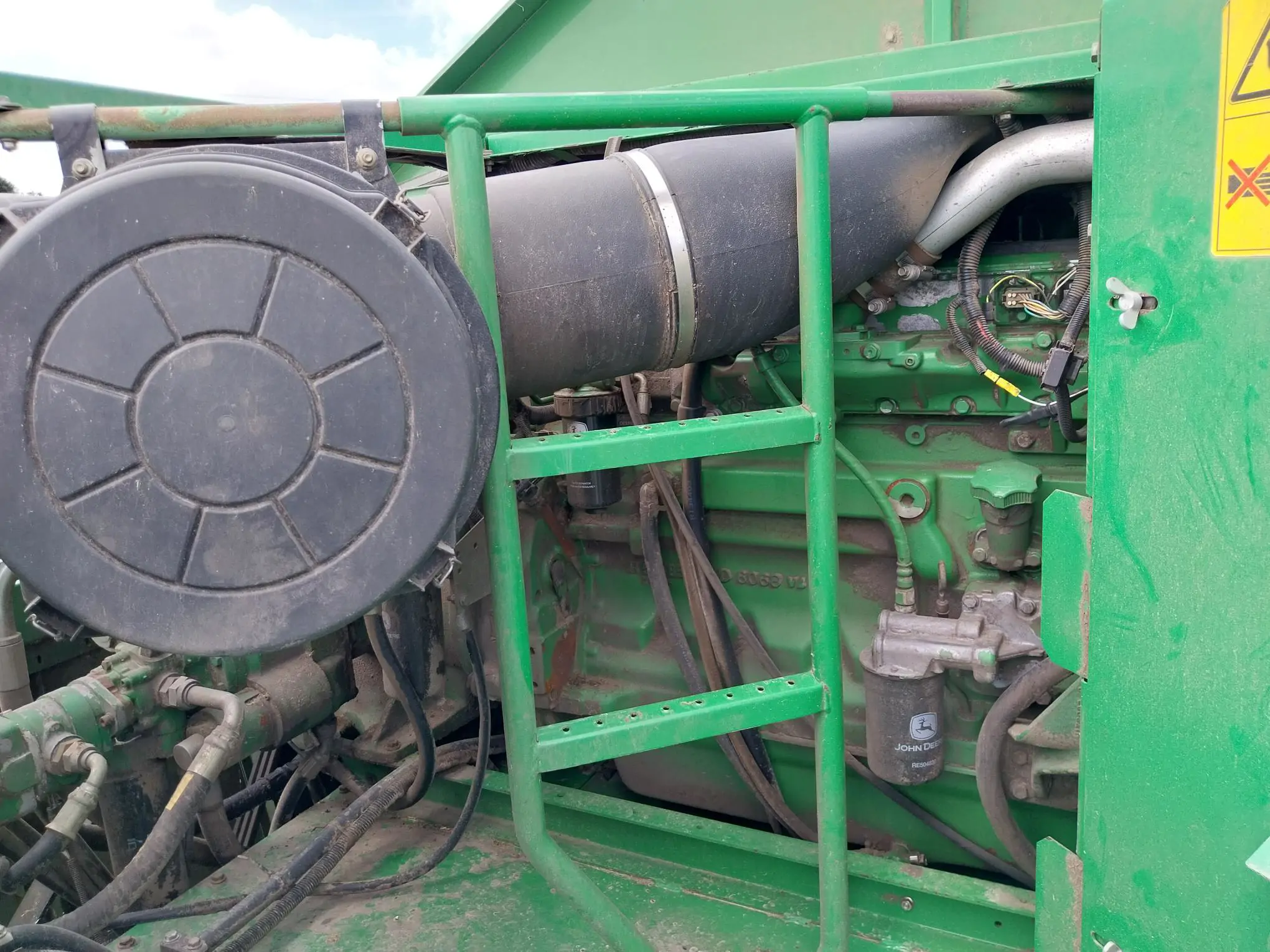 Image JOHN DEERE MOISSONNEUSE BATTEUSE WTS 9560
