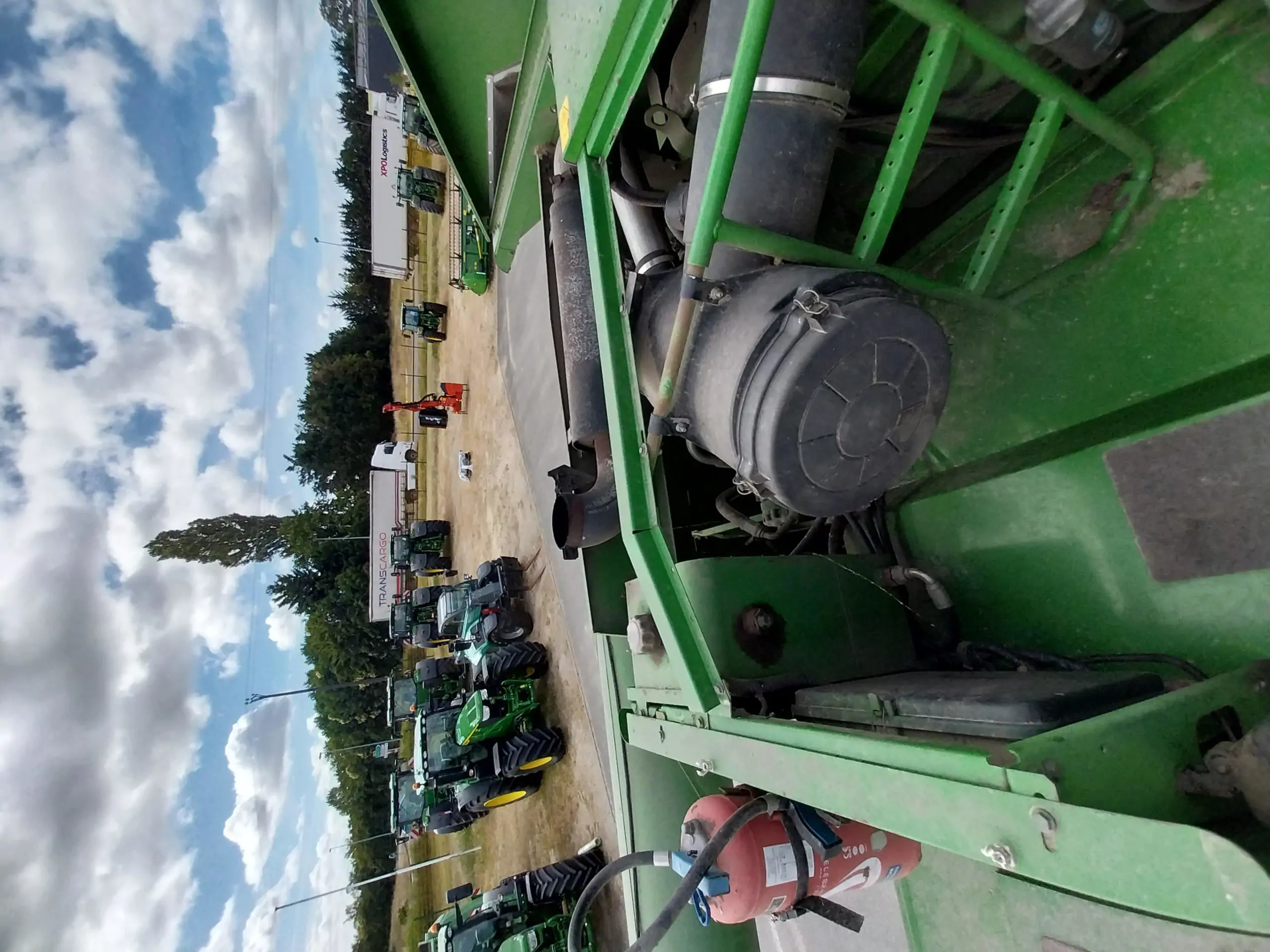 Image JOHN DEERE MOISSONNEUSE BATTEUSE WTS 9560