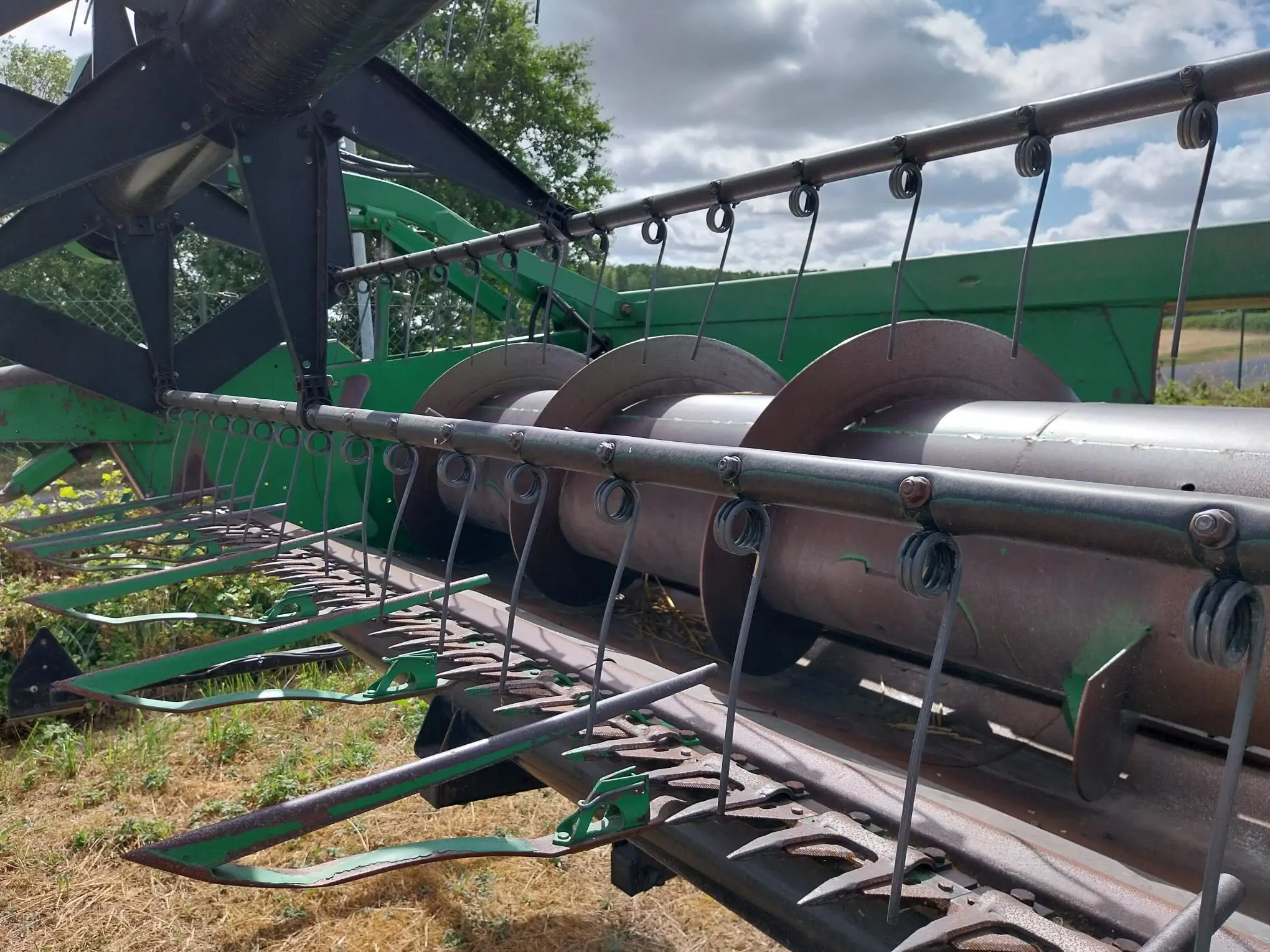 Image JOHN DEERE MOISSONNEUSE BATTEUSE WTS 9560