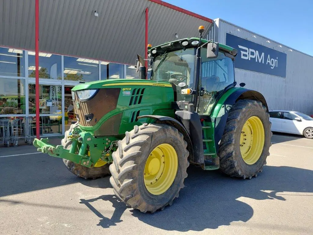 Photo JOHN DEERE 6170R