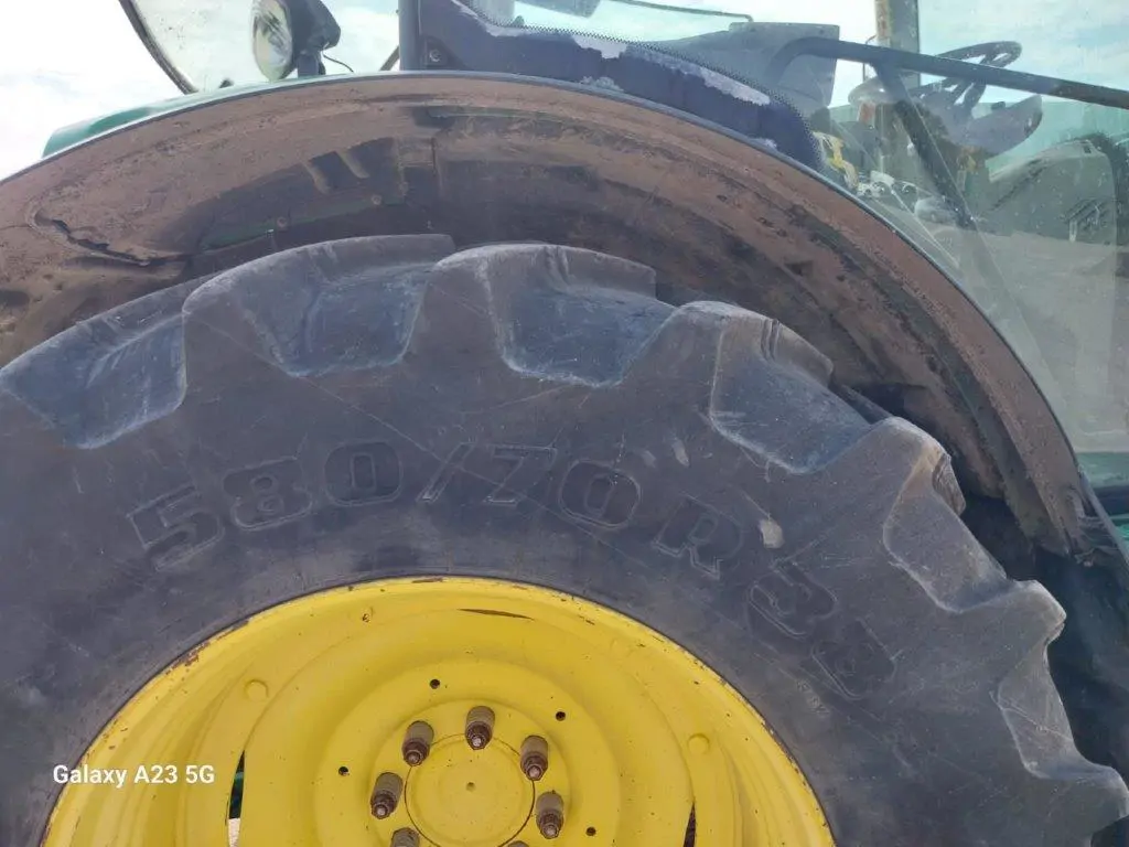Image JOHN DEERE 6140R