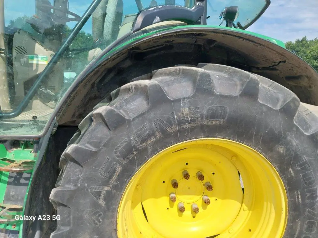 Image JOHN DEERE 6140R