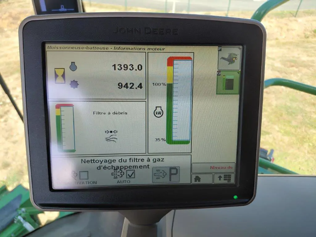 Image JOHN DEERE S660