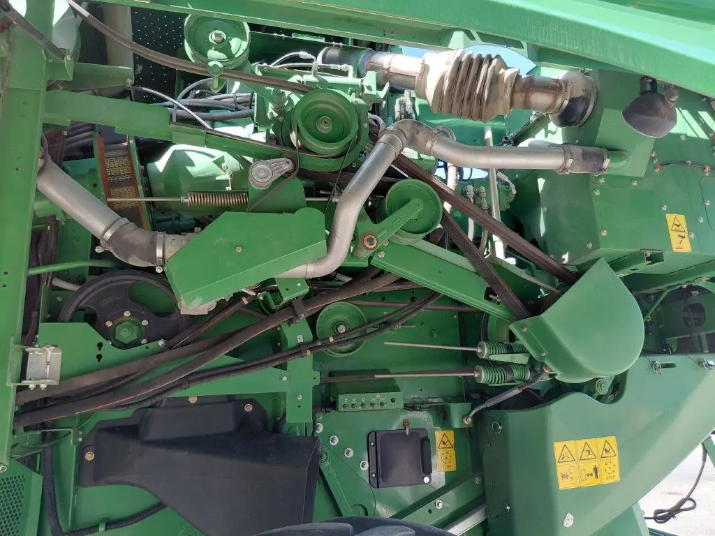 Image JOHN DEERE S660