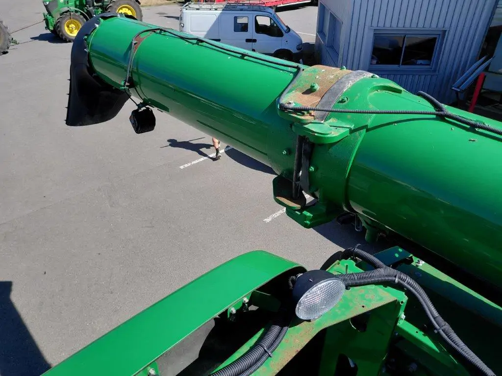 Image JOHN DEERE S660