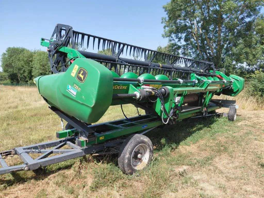 Image JOHN DEERE S660