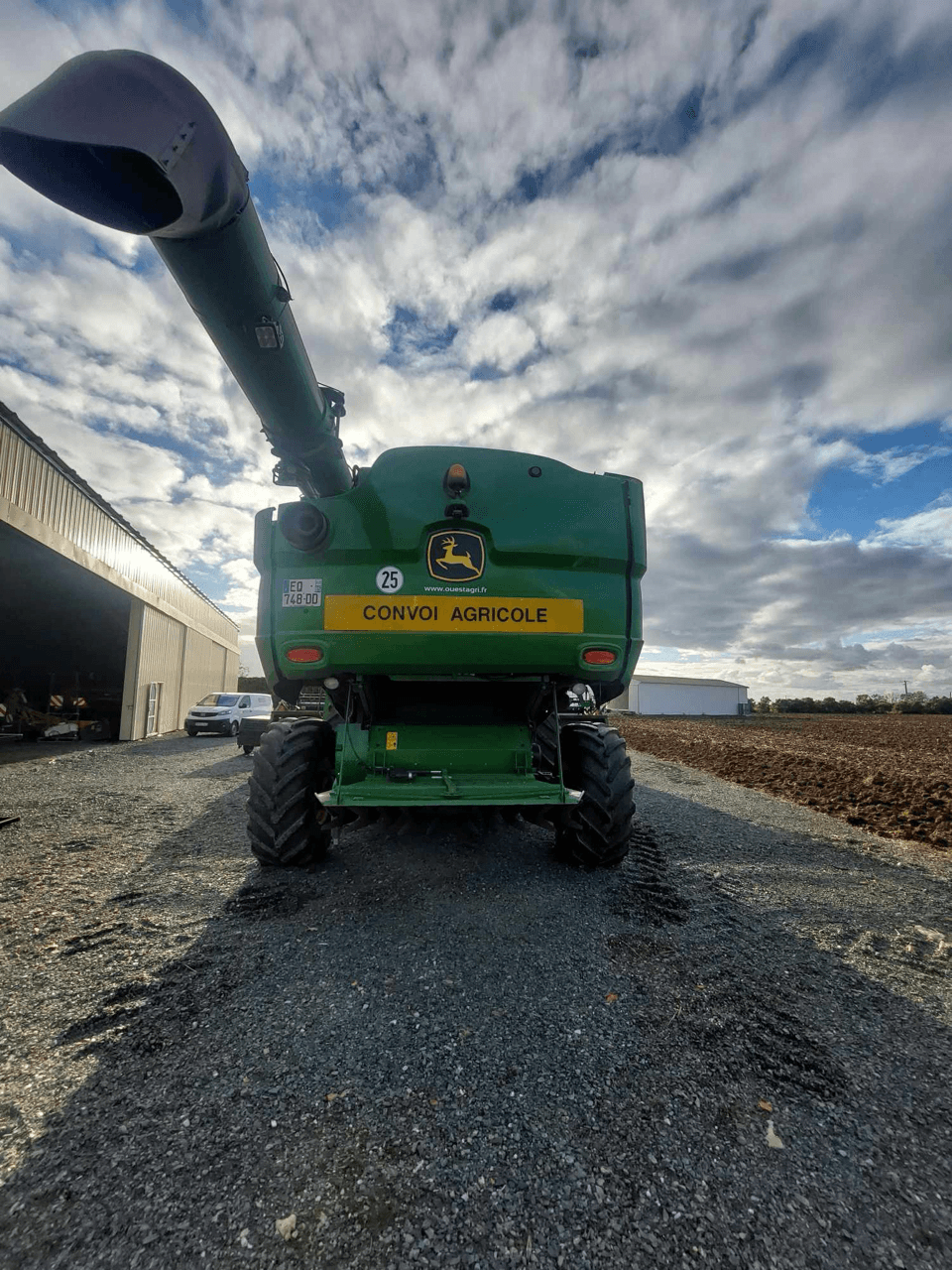 Image JOHN DEERE S660