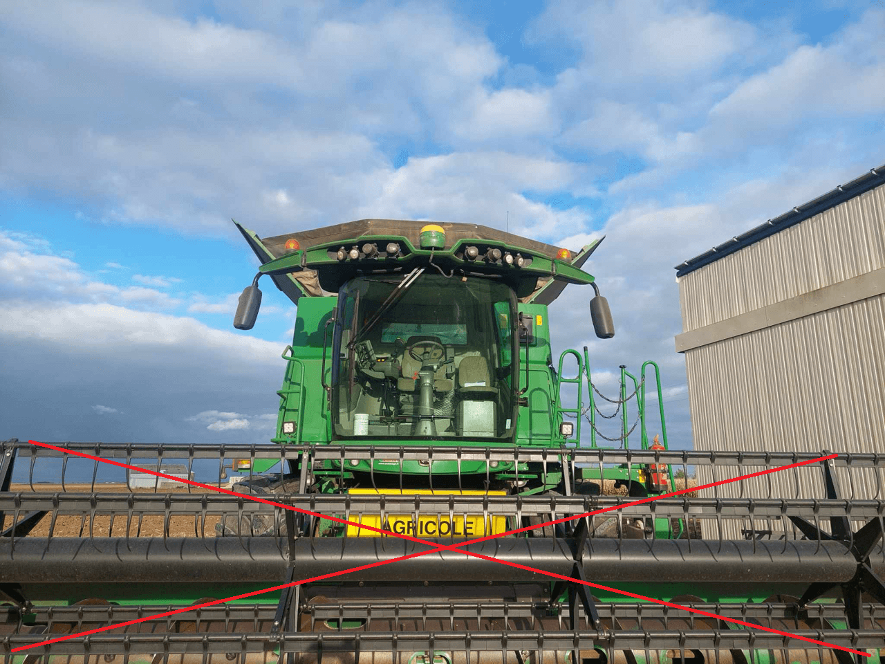Image JOHN DEERE S660