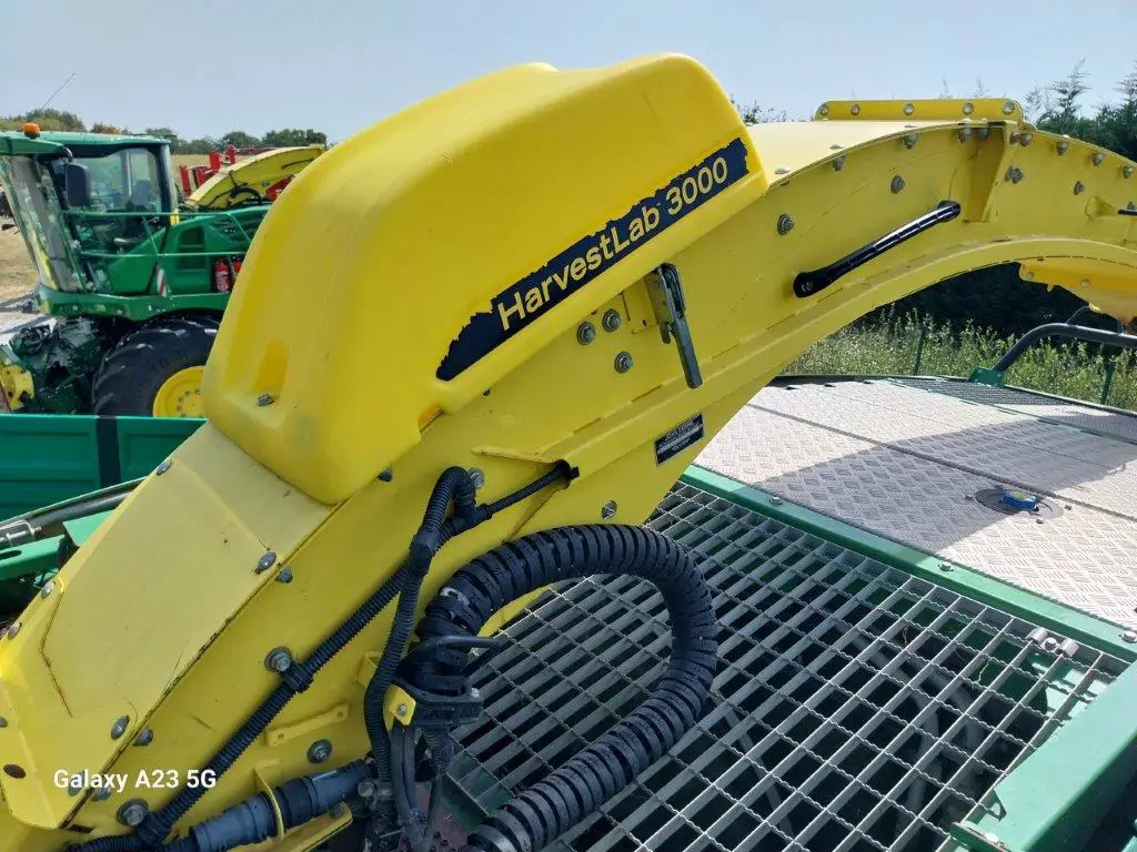 Image JOHN DEERE 8200